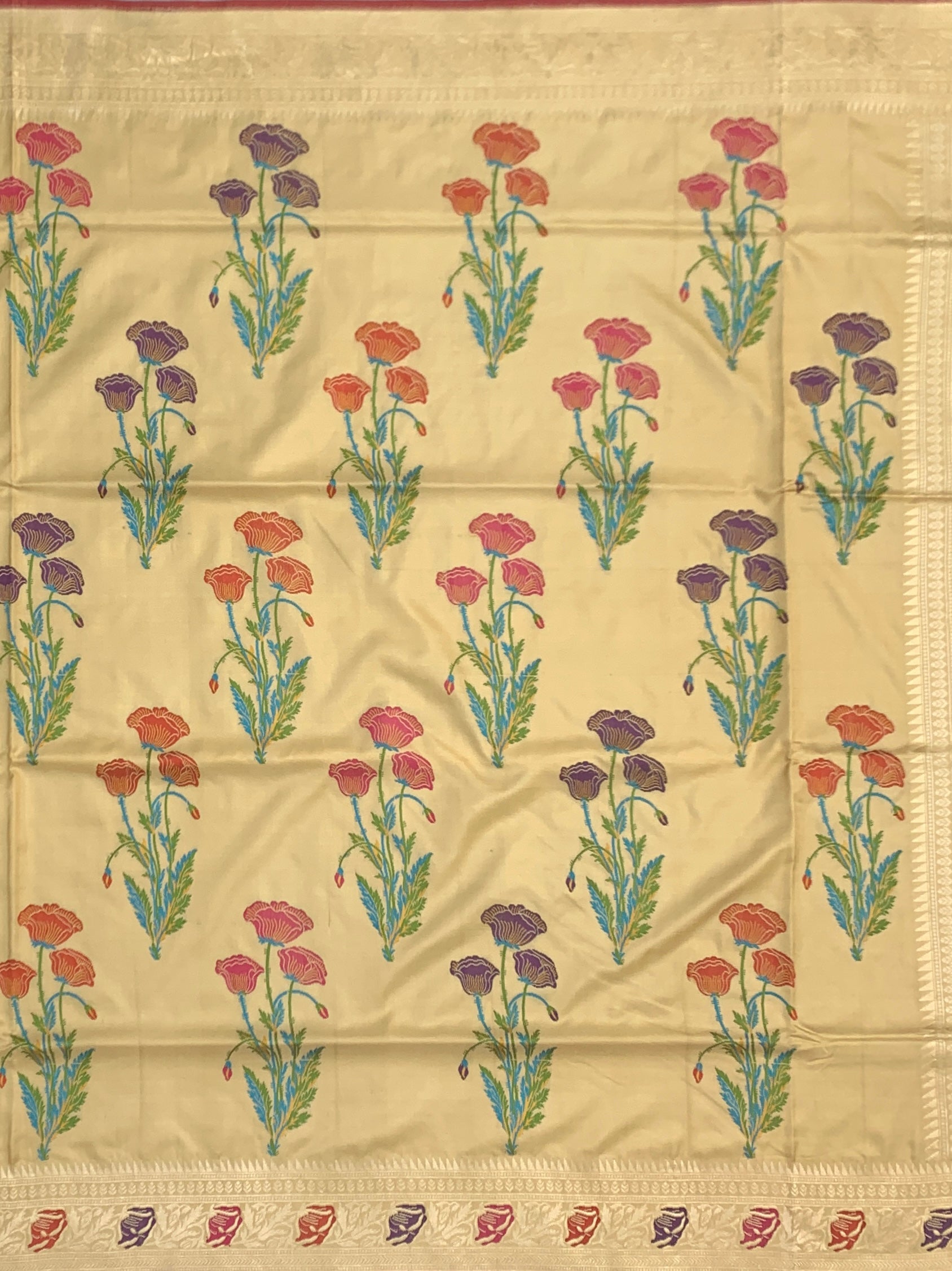 Floral Serenity: Cream & Gold Meenakari Banarasi Silk Saree