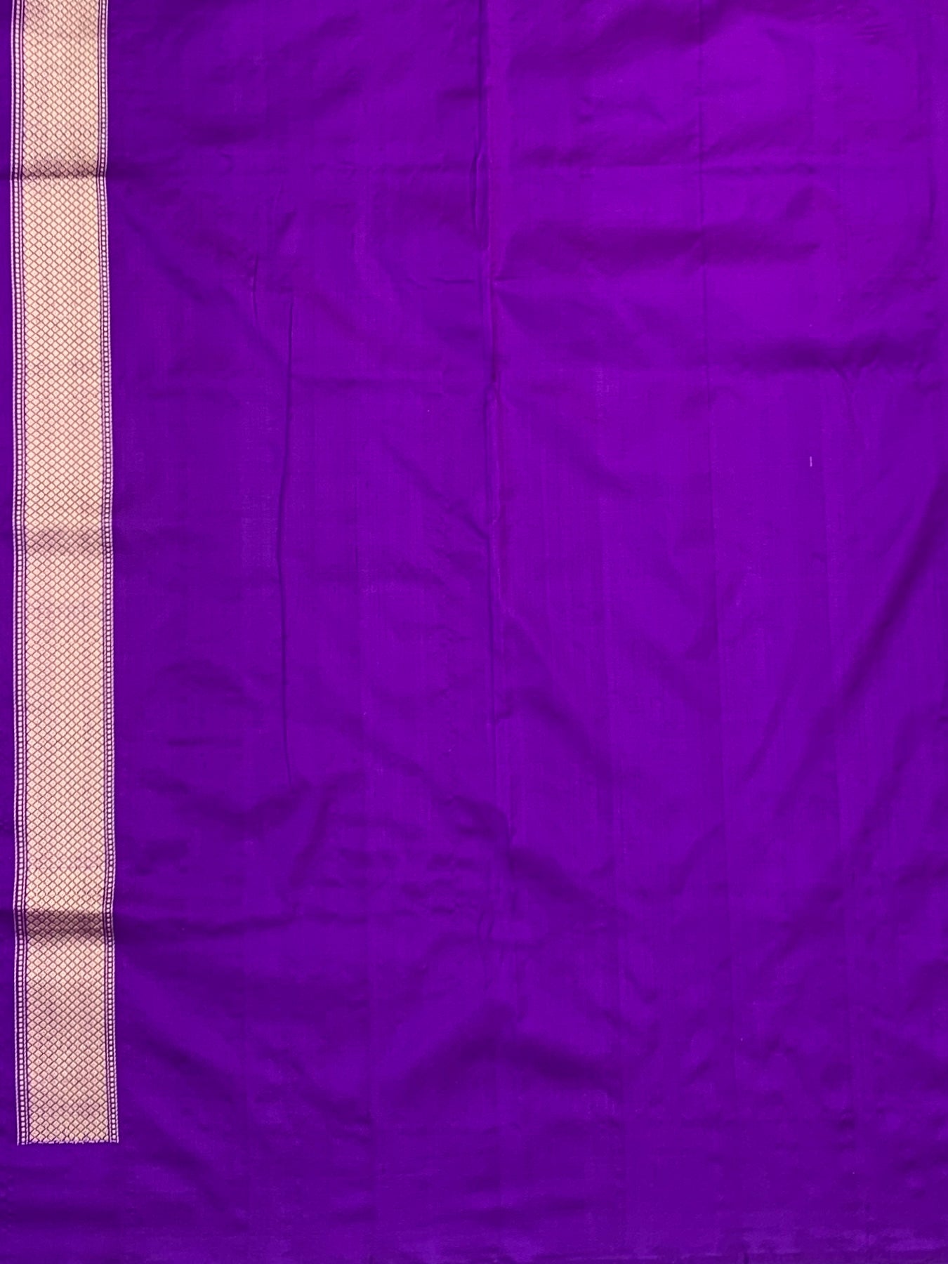 Royal Amethyst: Palace Heritage Jharokha Banarasi Silk Saree