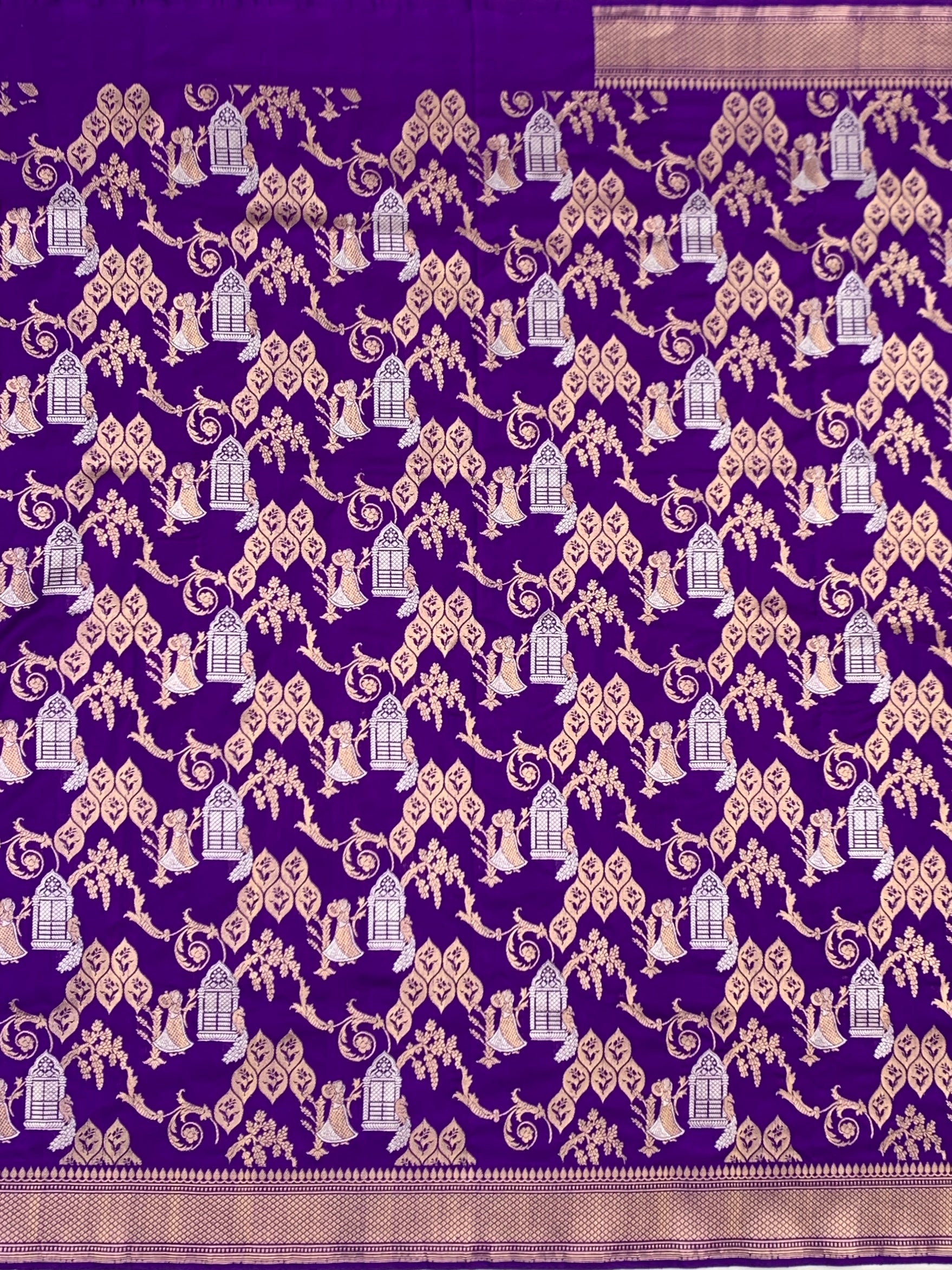 Royal Amethyst: Palace Heritage Jharokha Banarasi Silk Saree