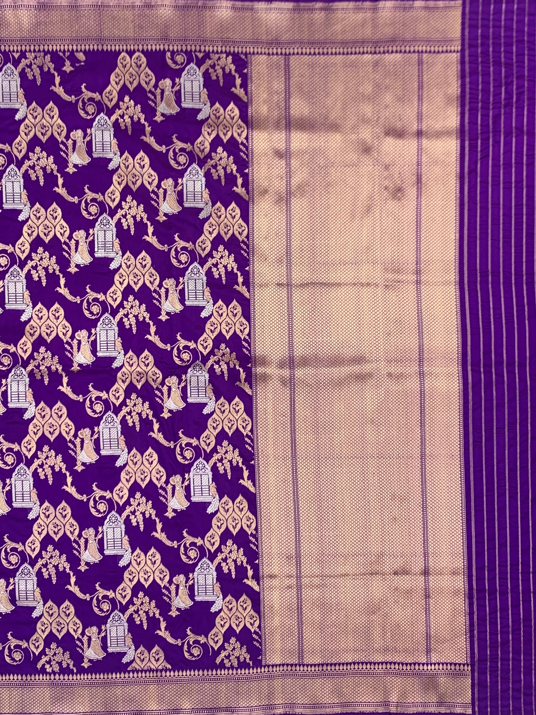 Royal Amethyst: Palace Heritage Jharokha Banarasi Silk Saree