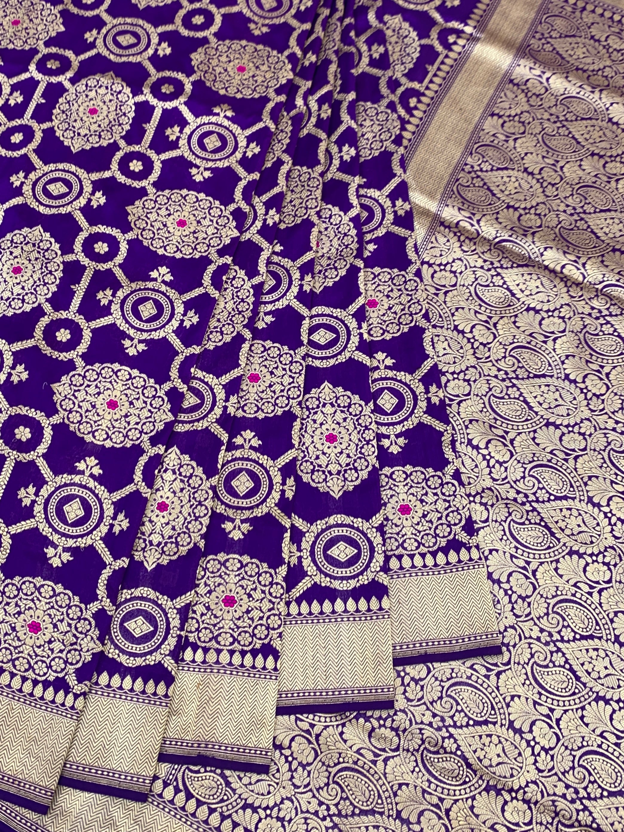 Imperial Violet: Geometric Tapestry Banarasi Silk Saree