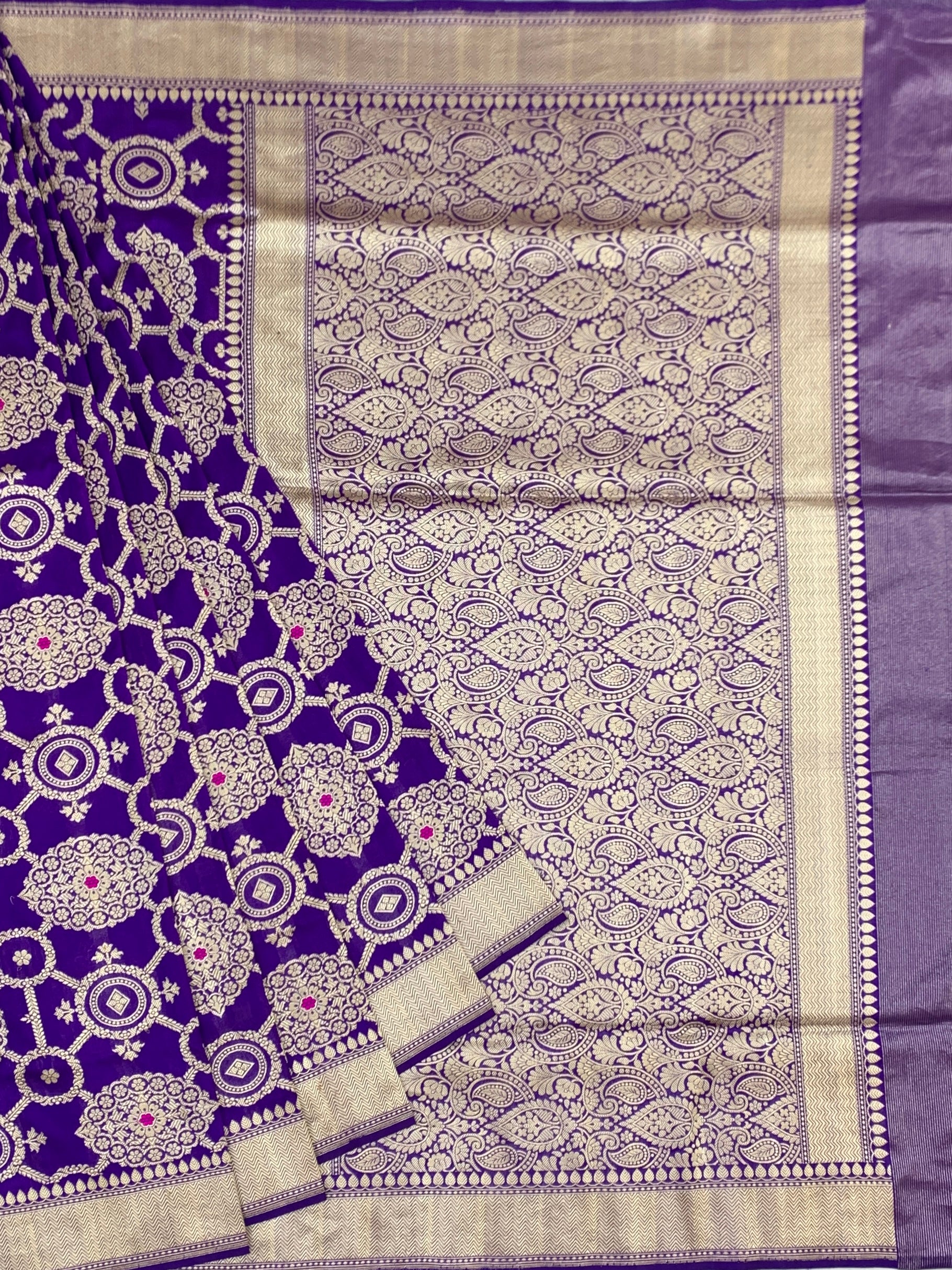 Imperial Violet: Geometric Tapestry Banarasi Silk Saree