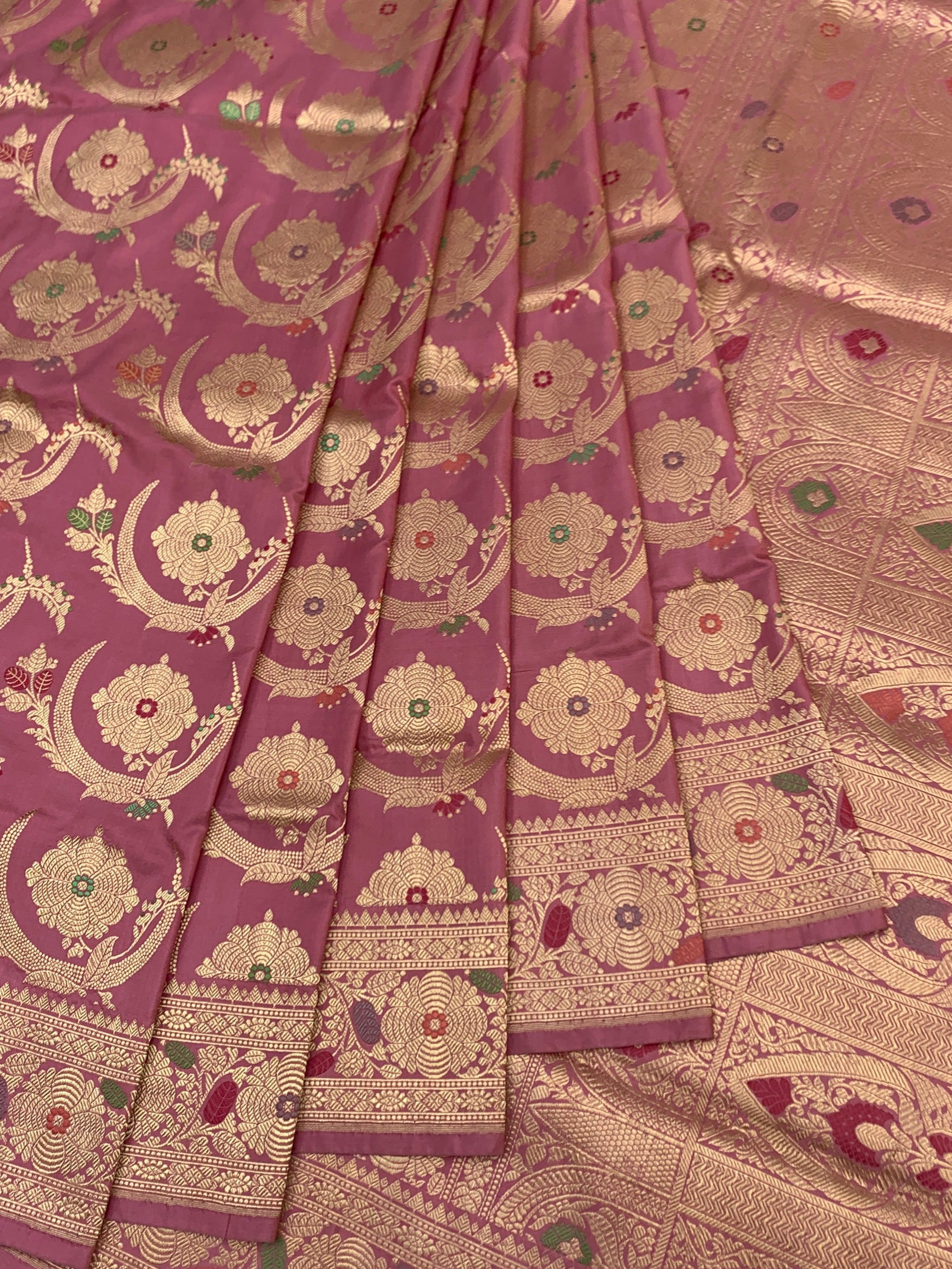Antique Rose Opulence: Heavy Zari Brocade Banarasi Silk Saree with Meenakari