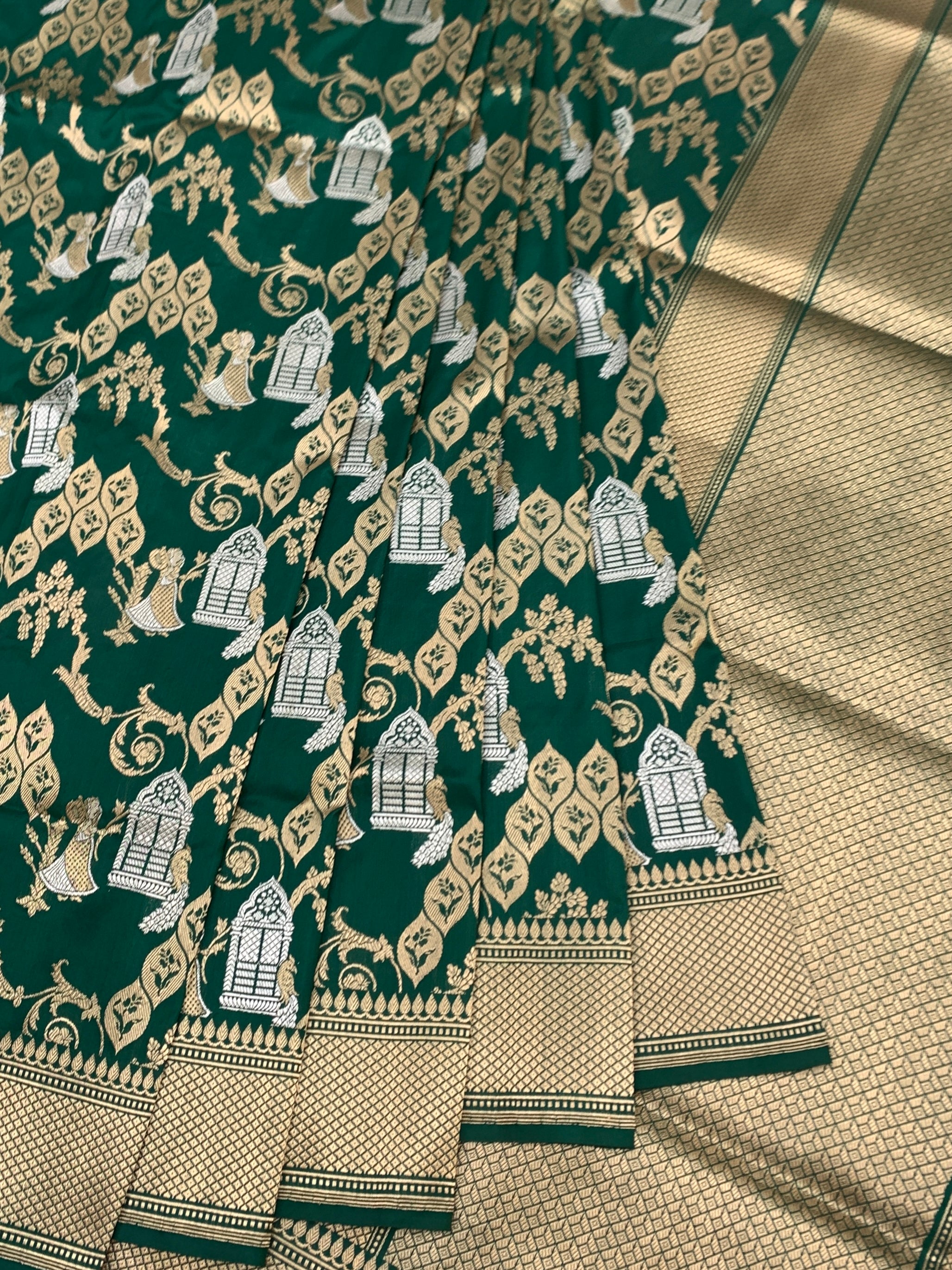 Emerald Court: Sona Rupa Zari Jharokha Motif Banarasi Silk Saree