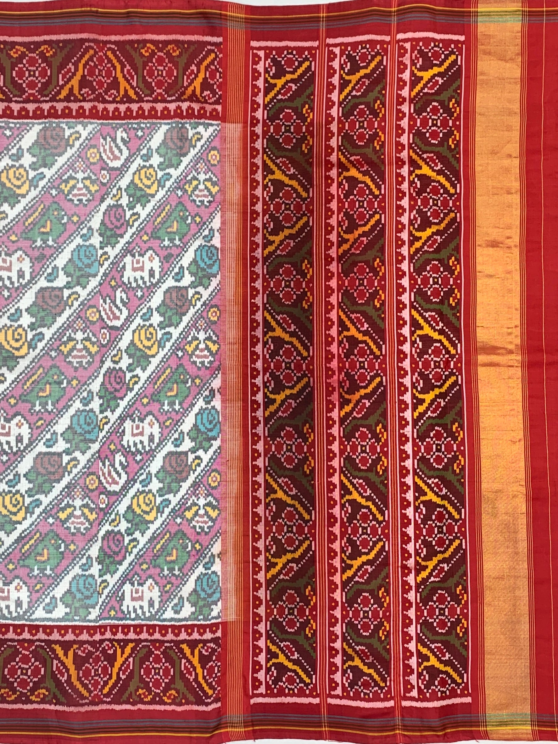 Heritage Splendor: Ivory and Crimson Traditional Patola Silk Saree