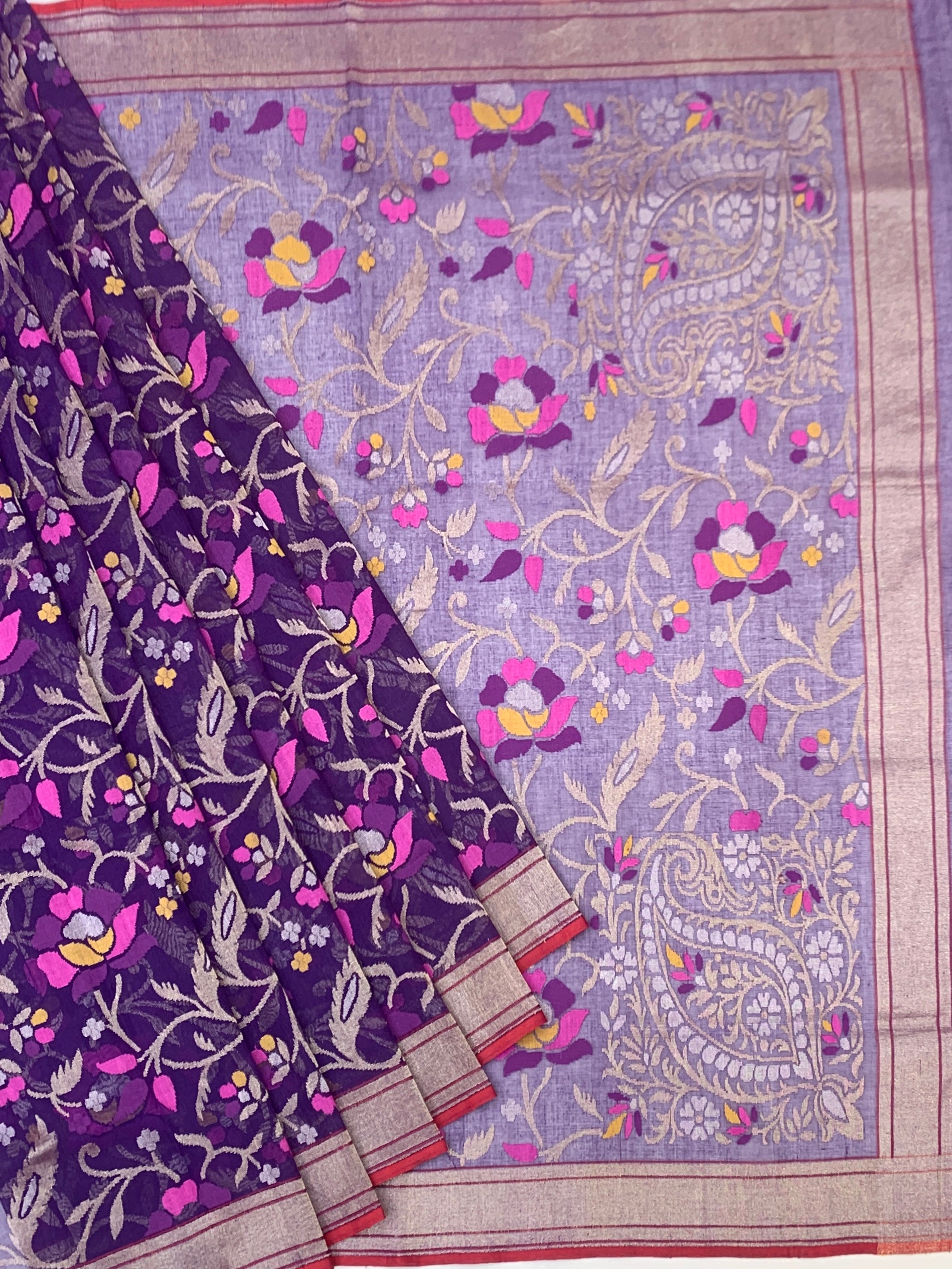 Regal Lavender-Purple Cotton Jamdani Saree with Intricate Floral Weaves