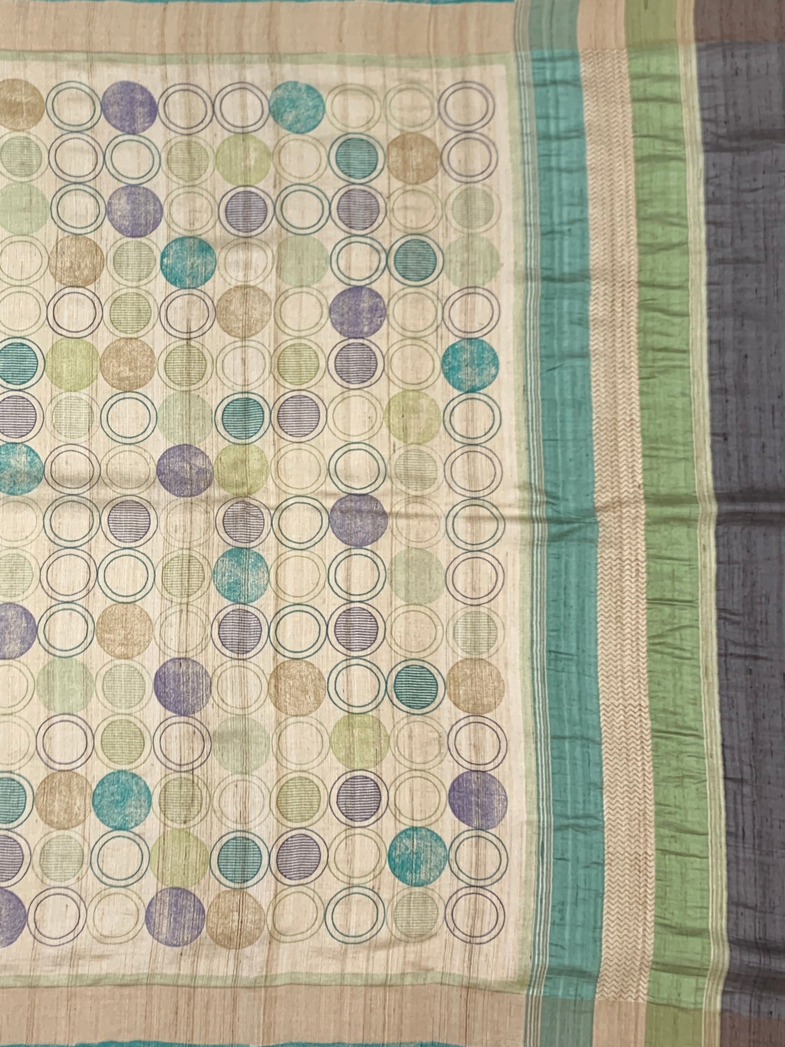 Modern Geometric Circles Tussar Silk Saree