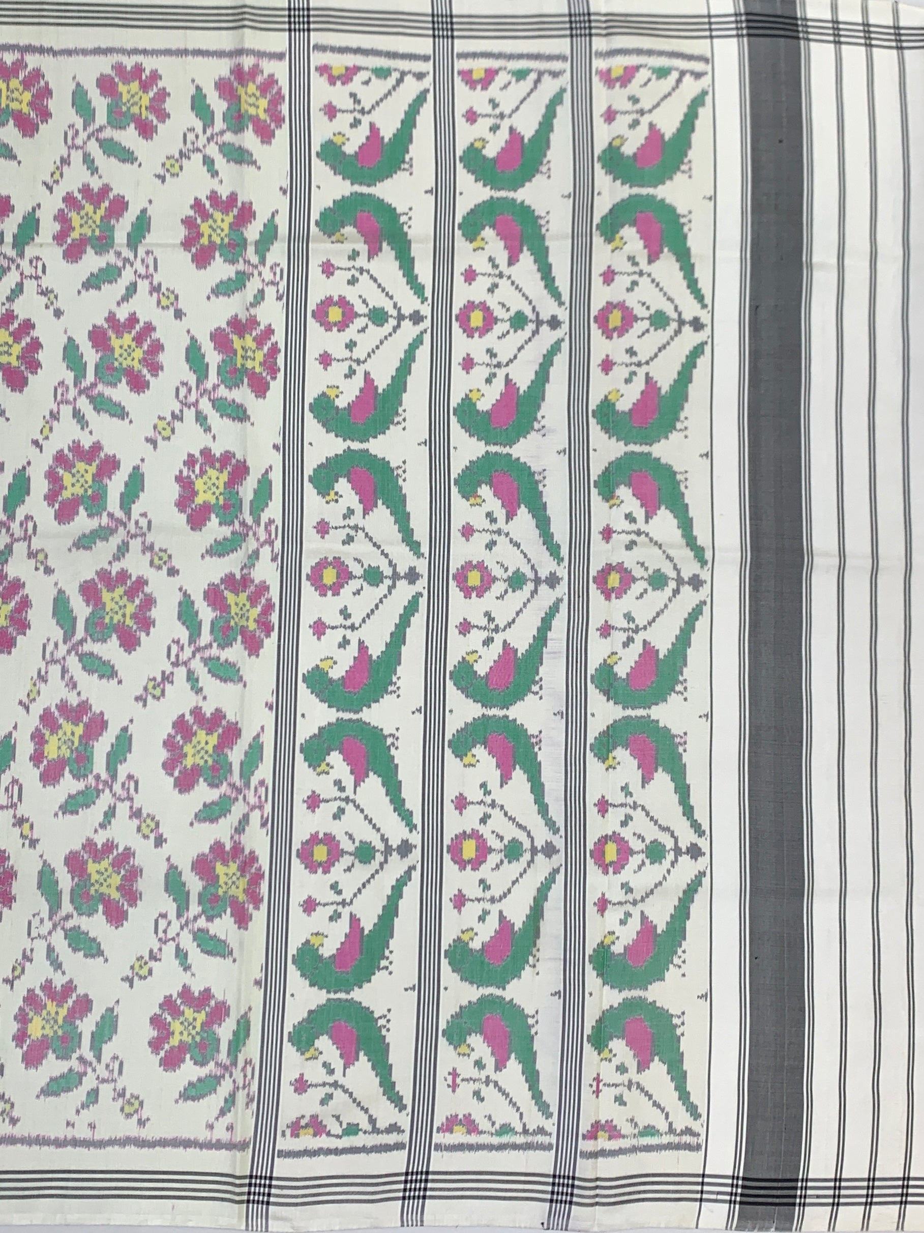 Pristine Ivory & Emerald 'Popat Bhat' Double Ikat Patan Patola Silk Saree