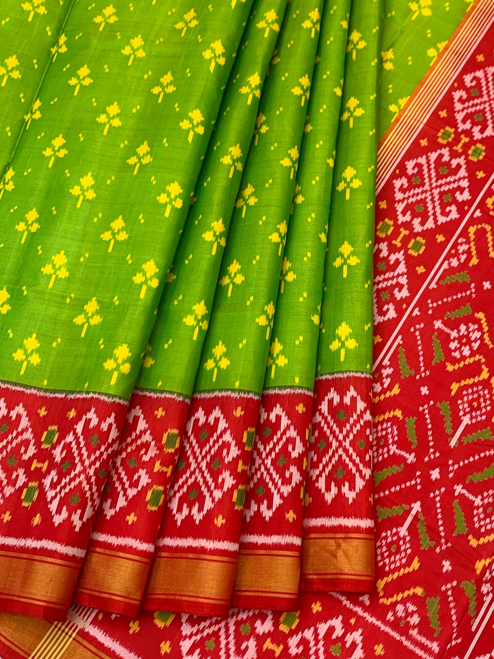 Vibrant Leaf Green and Crimson Red Rajkot Patola Silk Saree