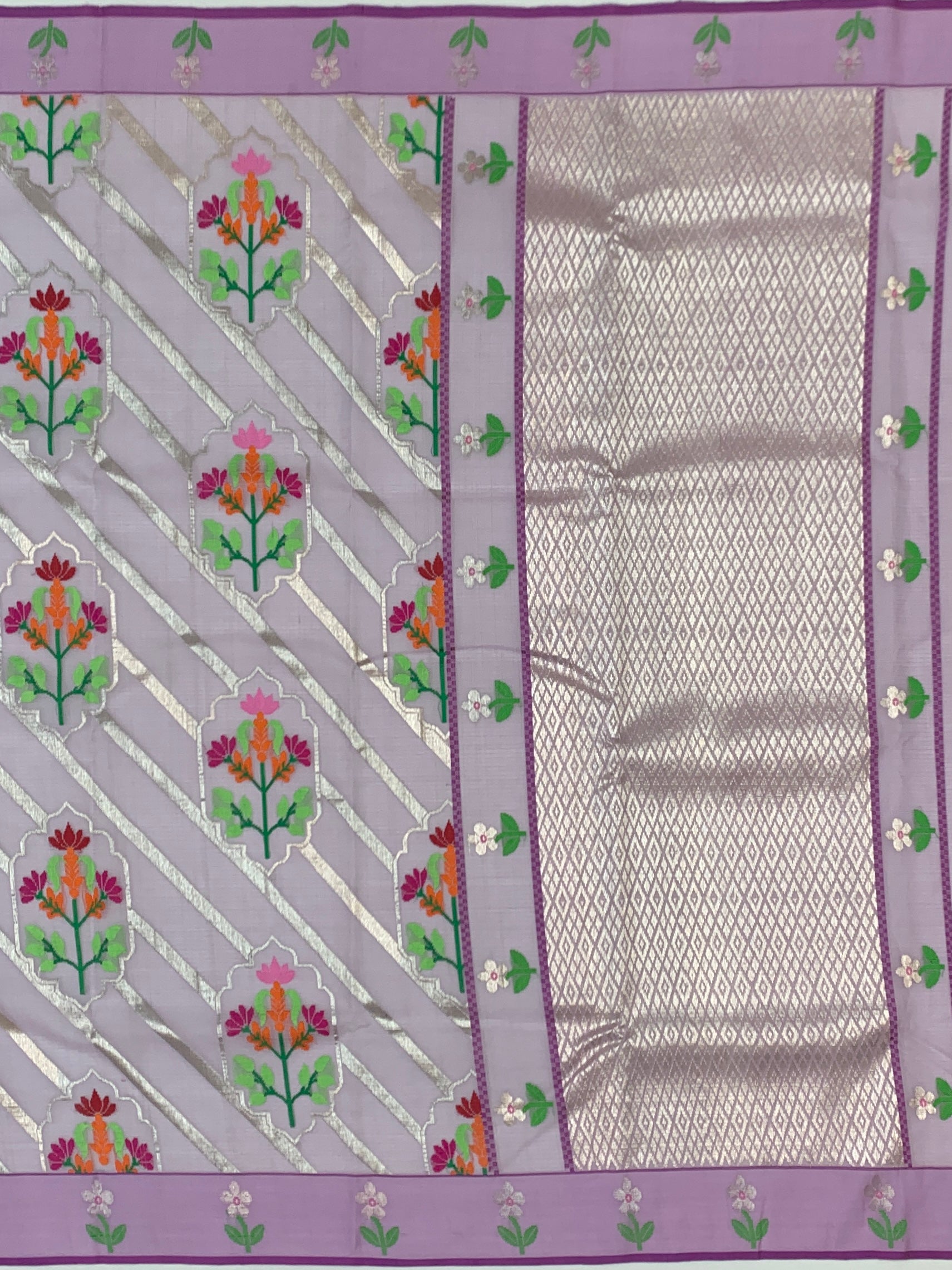 Calloped Floral Zari Kota Saree with Violet Blouse