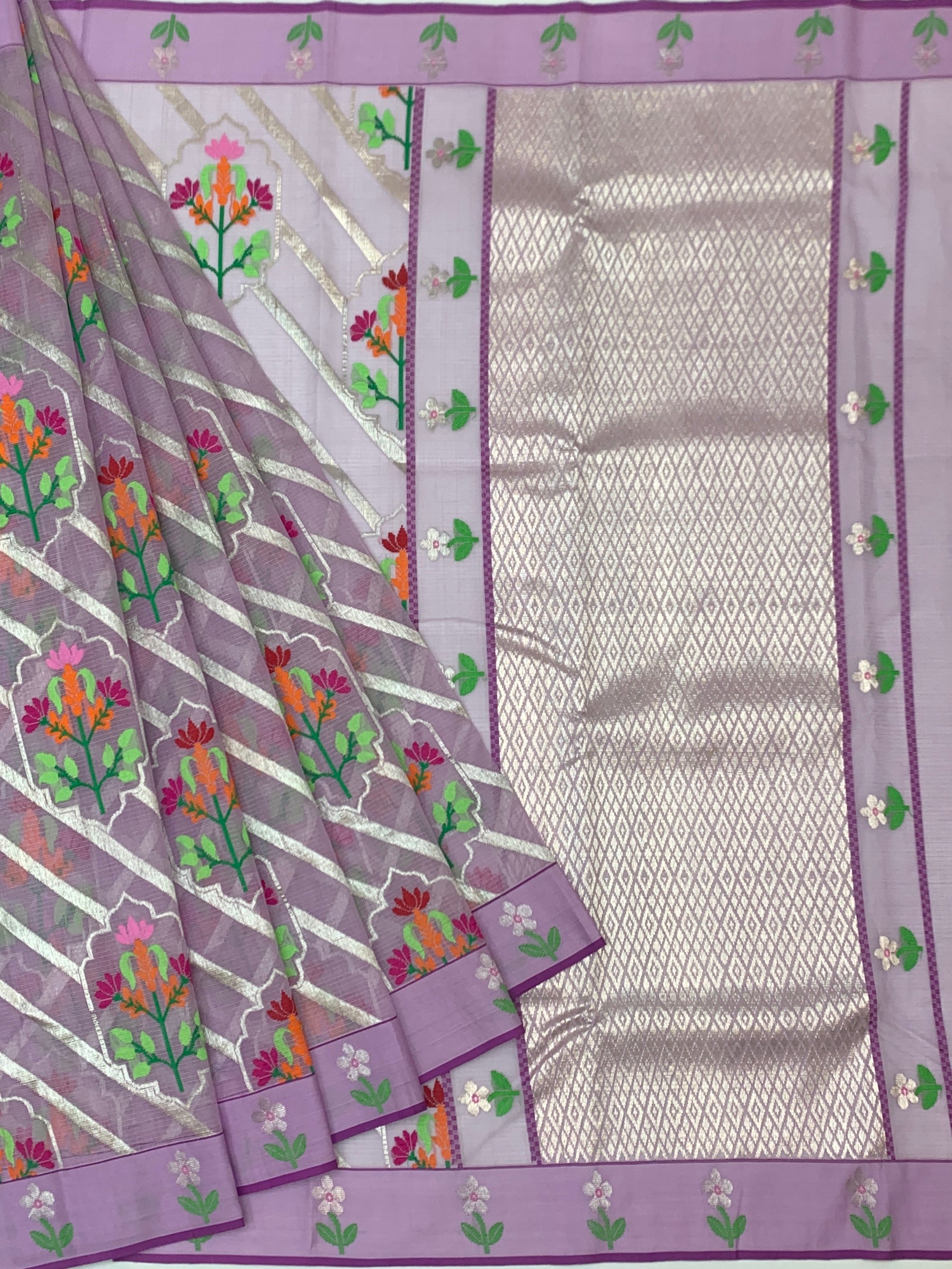 Calloped Floral Zari Kota Saree with Violet Blouse