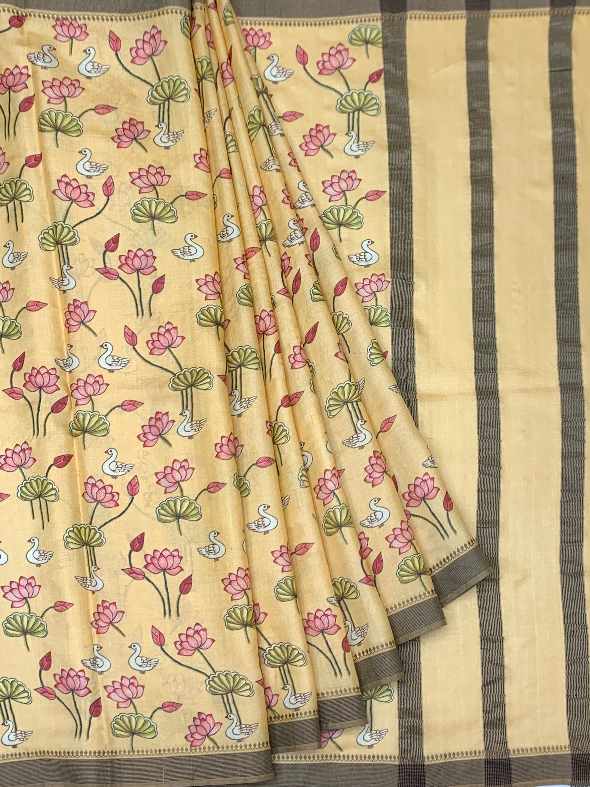 Cream Tussore Saree with Pichwai-Inspired Lotus & Swan Motifs