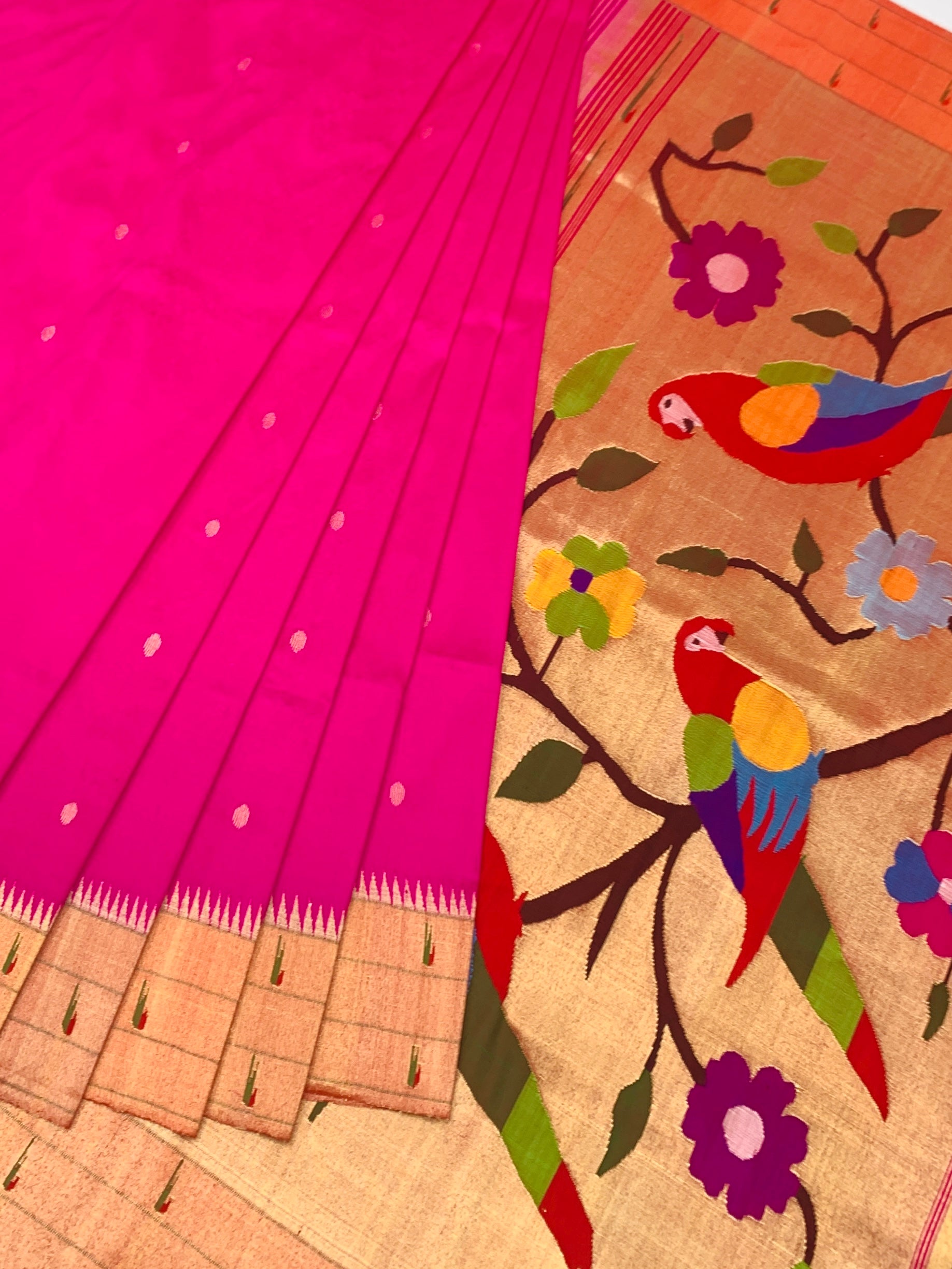 Exquisite Fuchsia Pink Paithani Silk Saree with Traditional Parrot Pallu