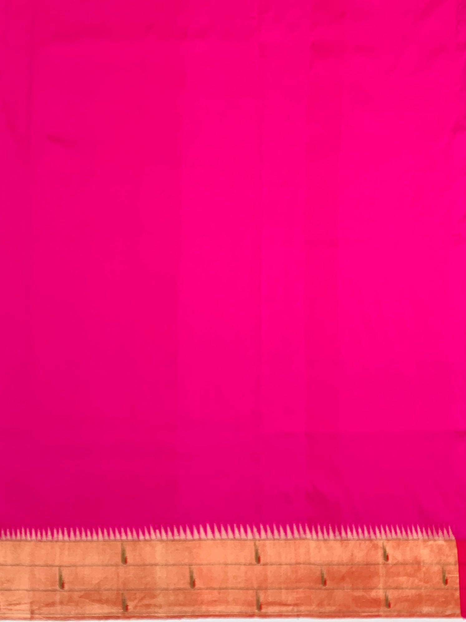 Exquisite Fuchsia Pink Paithani Silk Saree with Traditional Parrot Pallu