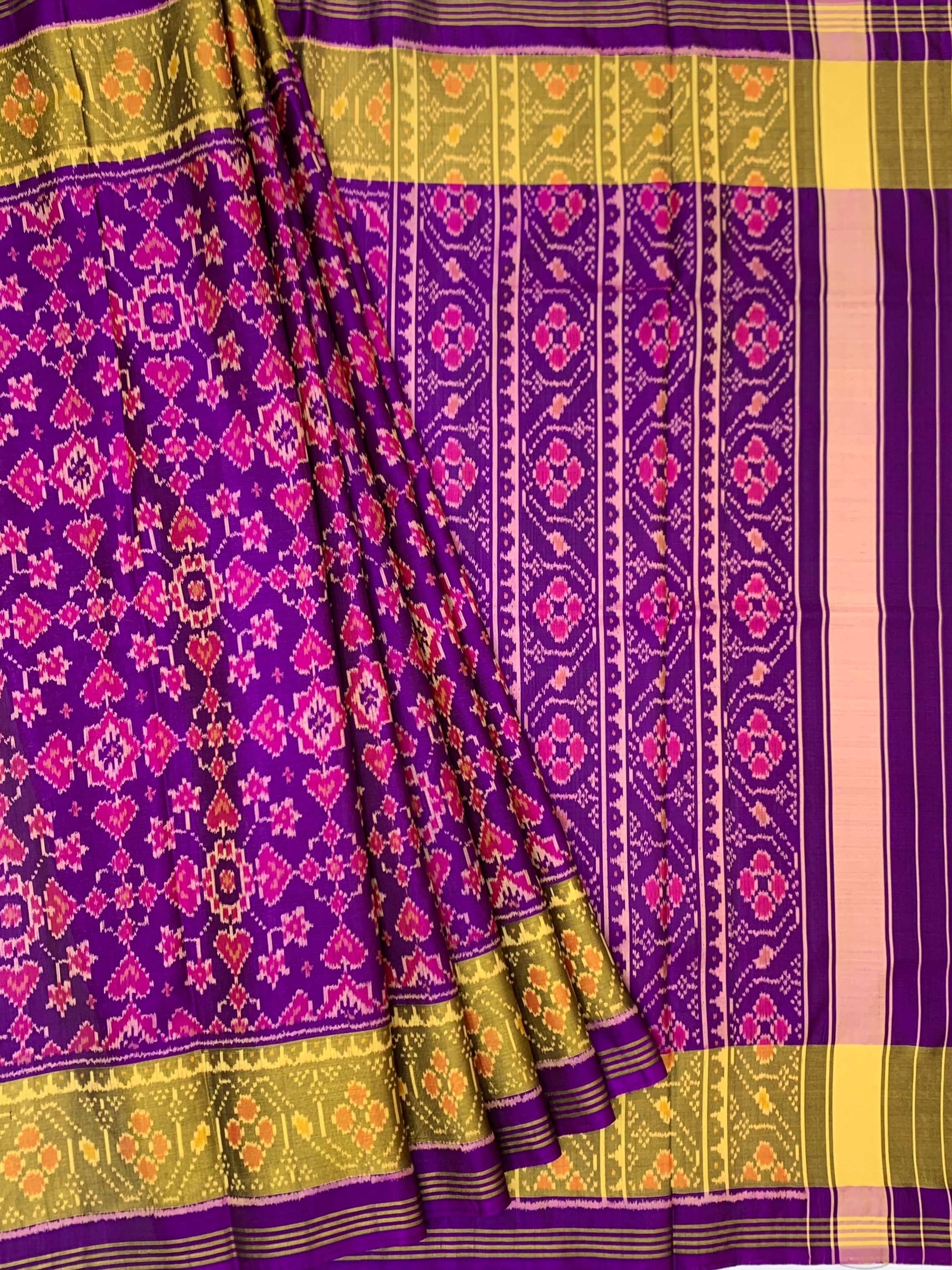 Vibrant Amethyst Purple Rajkot Patola Silk Saree with Floral Ikat Lattice