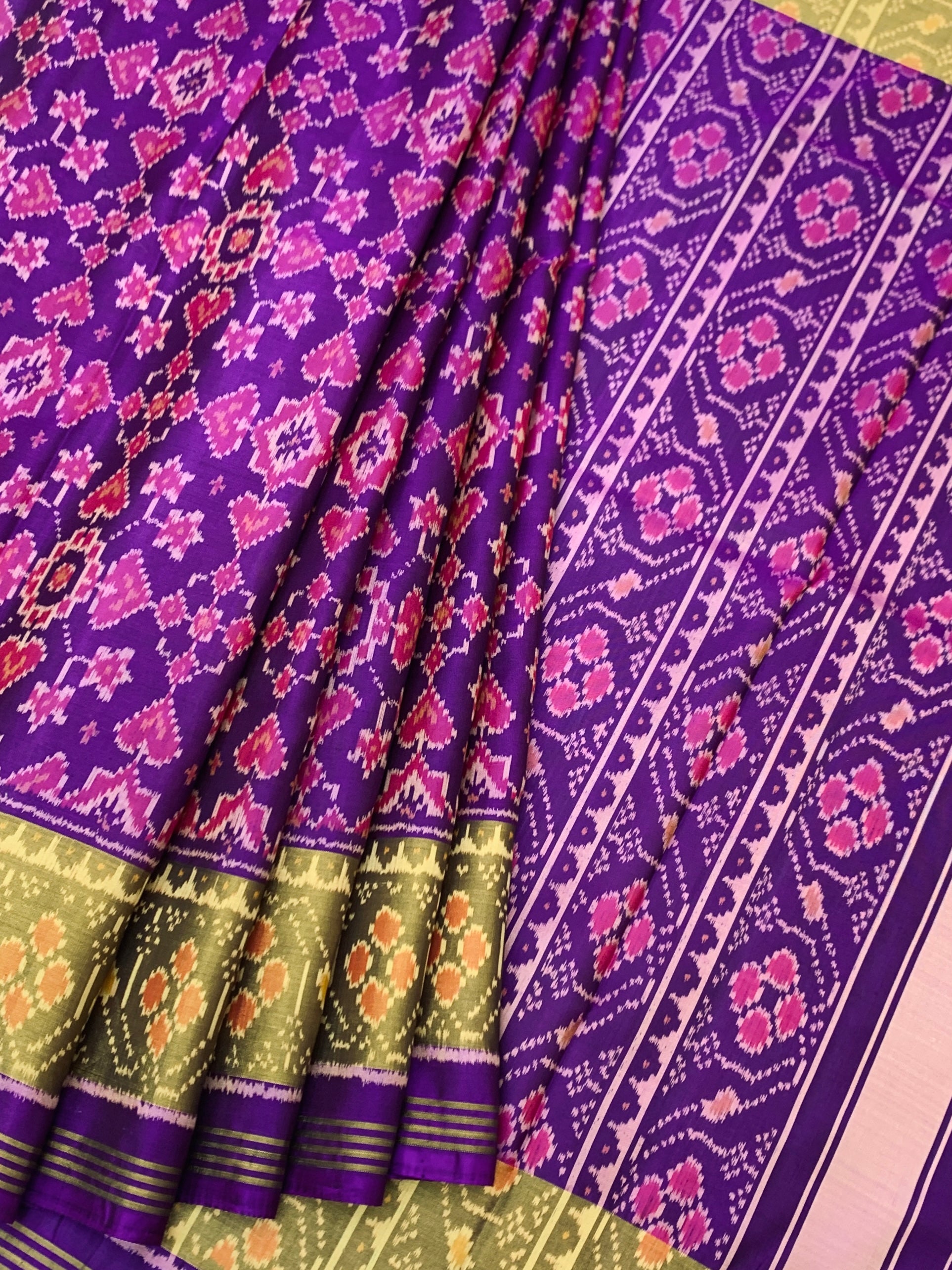 Vibrant Amethyst Purple Rajkot Patola Silk Saree with Floral Ikat Lattice