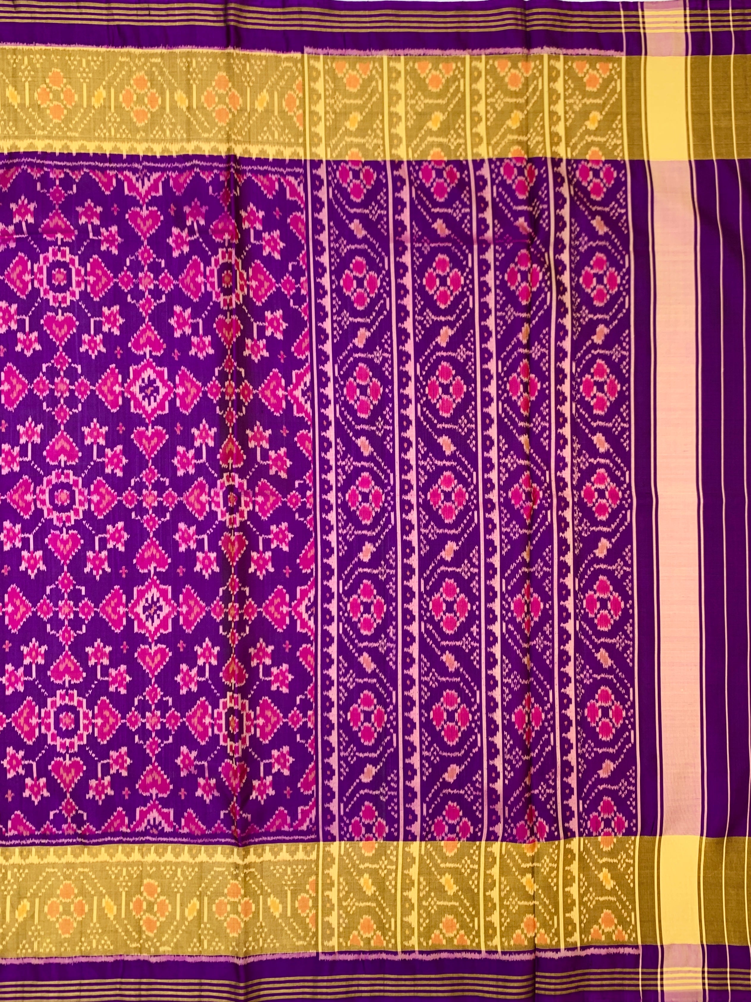 Vibrant Amethyst Purple Rajkot Patola Silk Saree with Floral Ikat Lattice