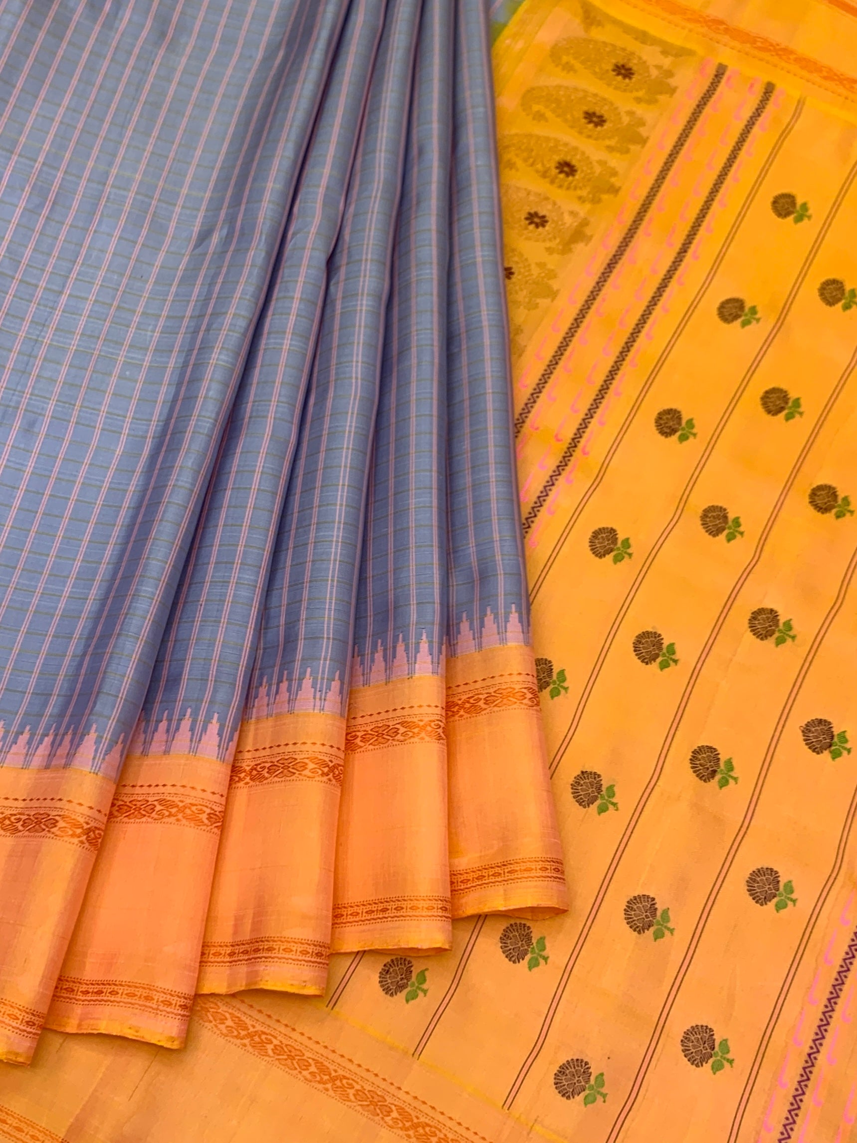 Handloom Pure Gadwal Pattu Saree in Powder Blue & Pastel Yellow