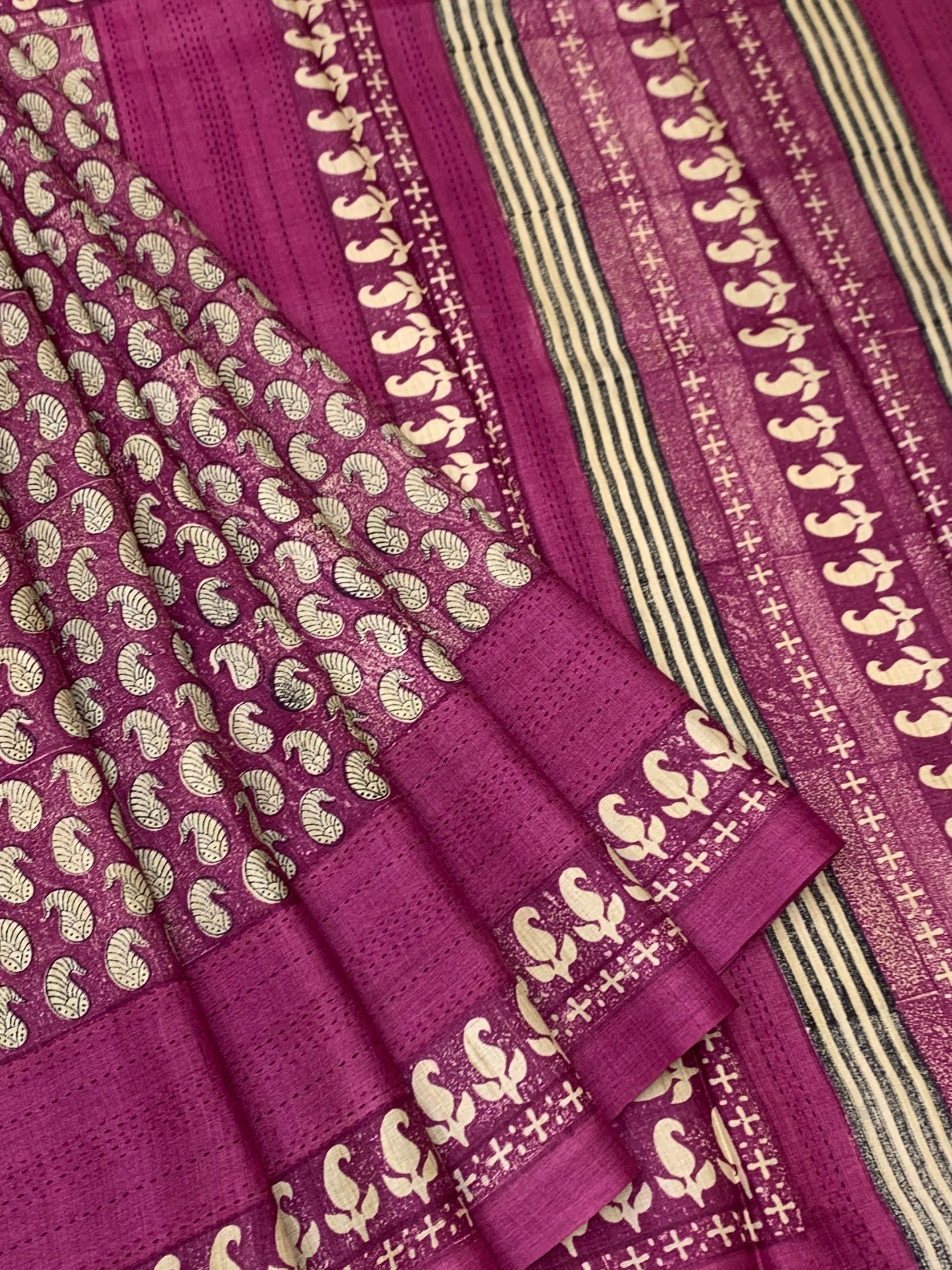 Orchid Heritage: Geometric Paisley Printed Tussore Saree