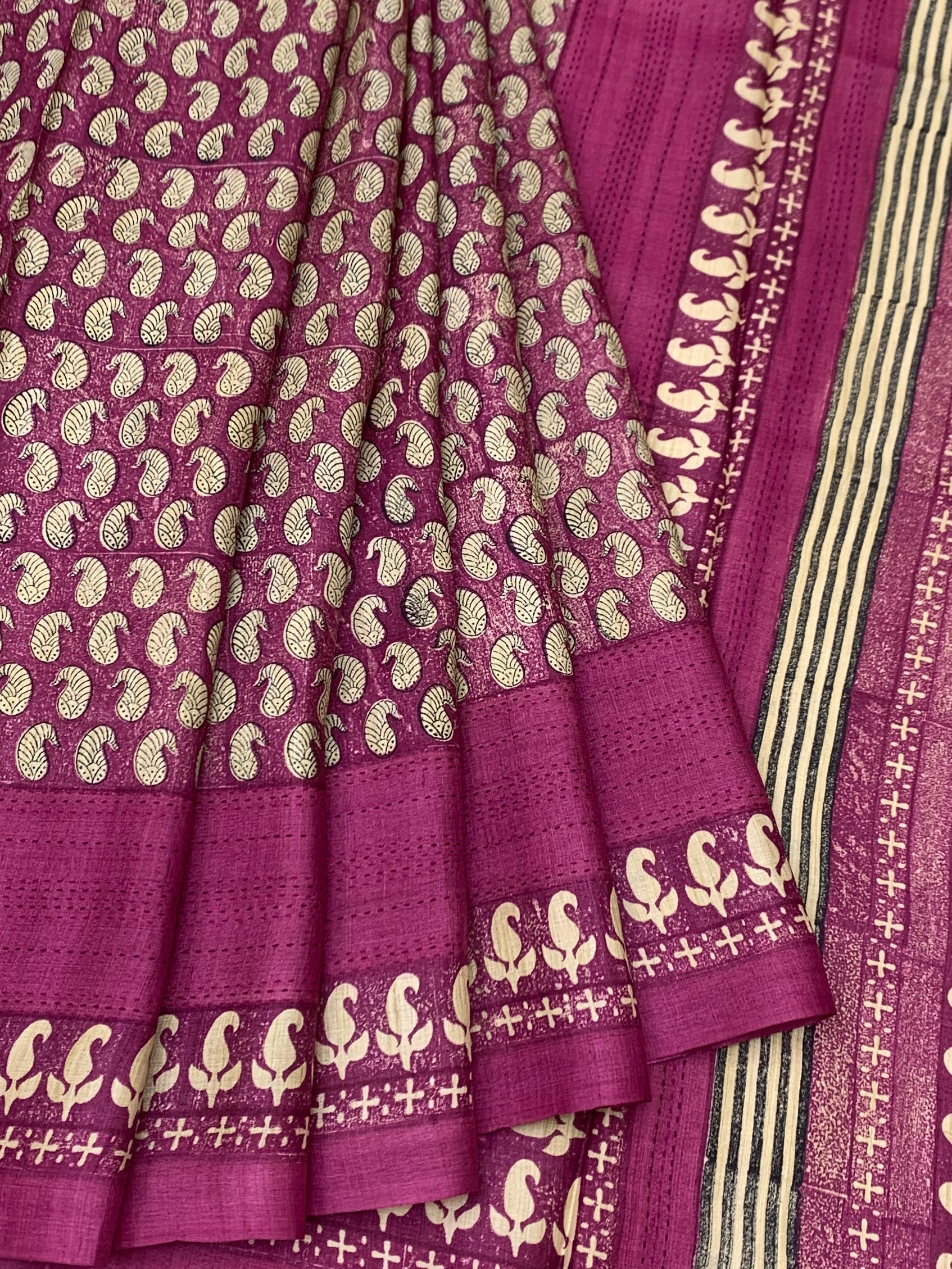 Orchid Heritage: Geometric Paisley Printed Tussore Saree