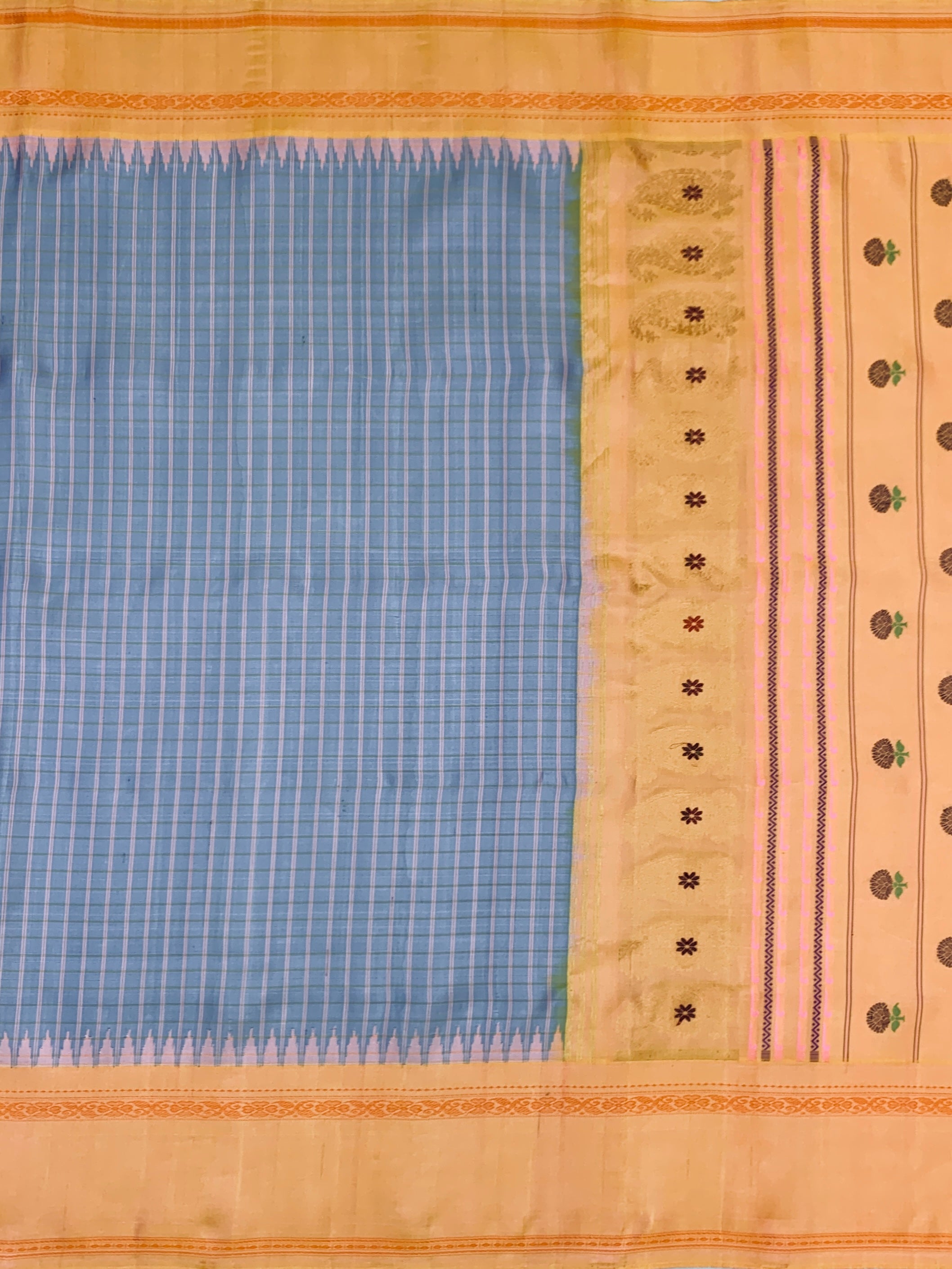 Handloom Pure Gadwal Pattu Saree in Powder Blue & Pastel Yellow