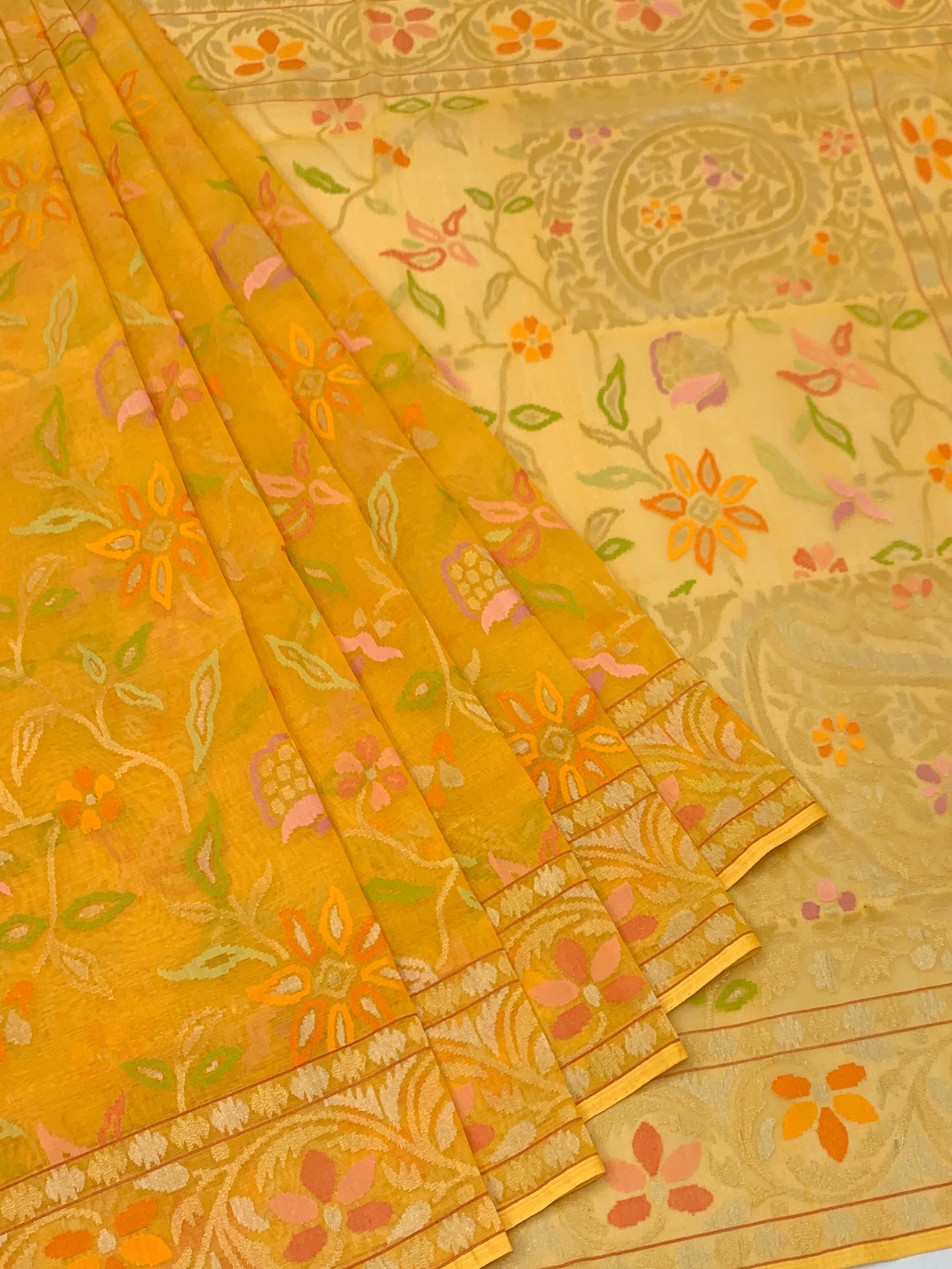 Sunny Yellow Cotton Jamdani Saree with Botanical Vines and Paisley Pallu