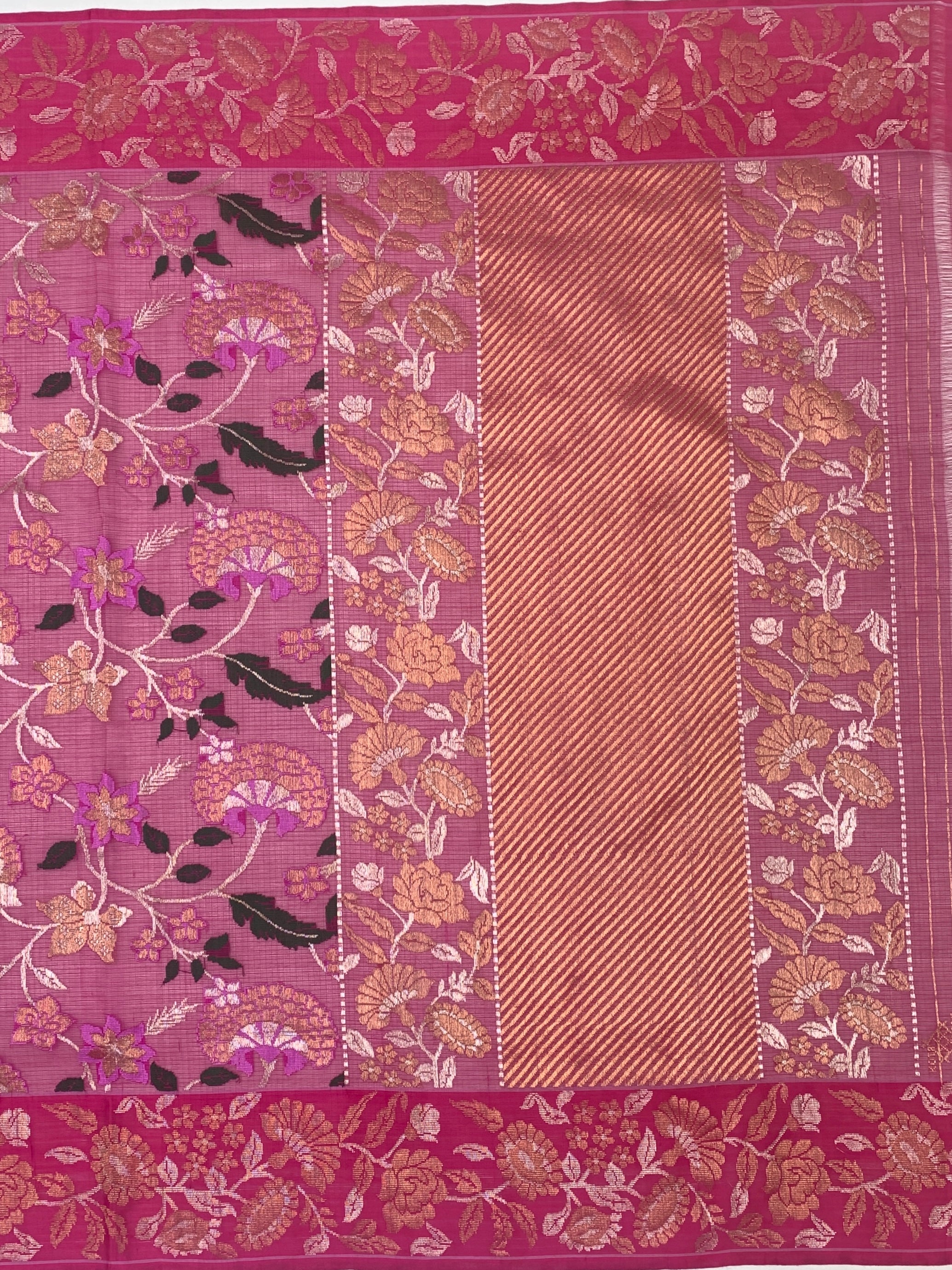 Floral Jaal Zari Kota Saree with Opulent Diagonal Pallu
