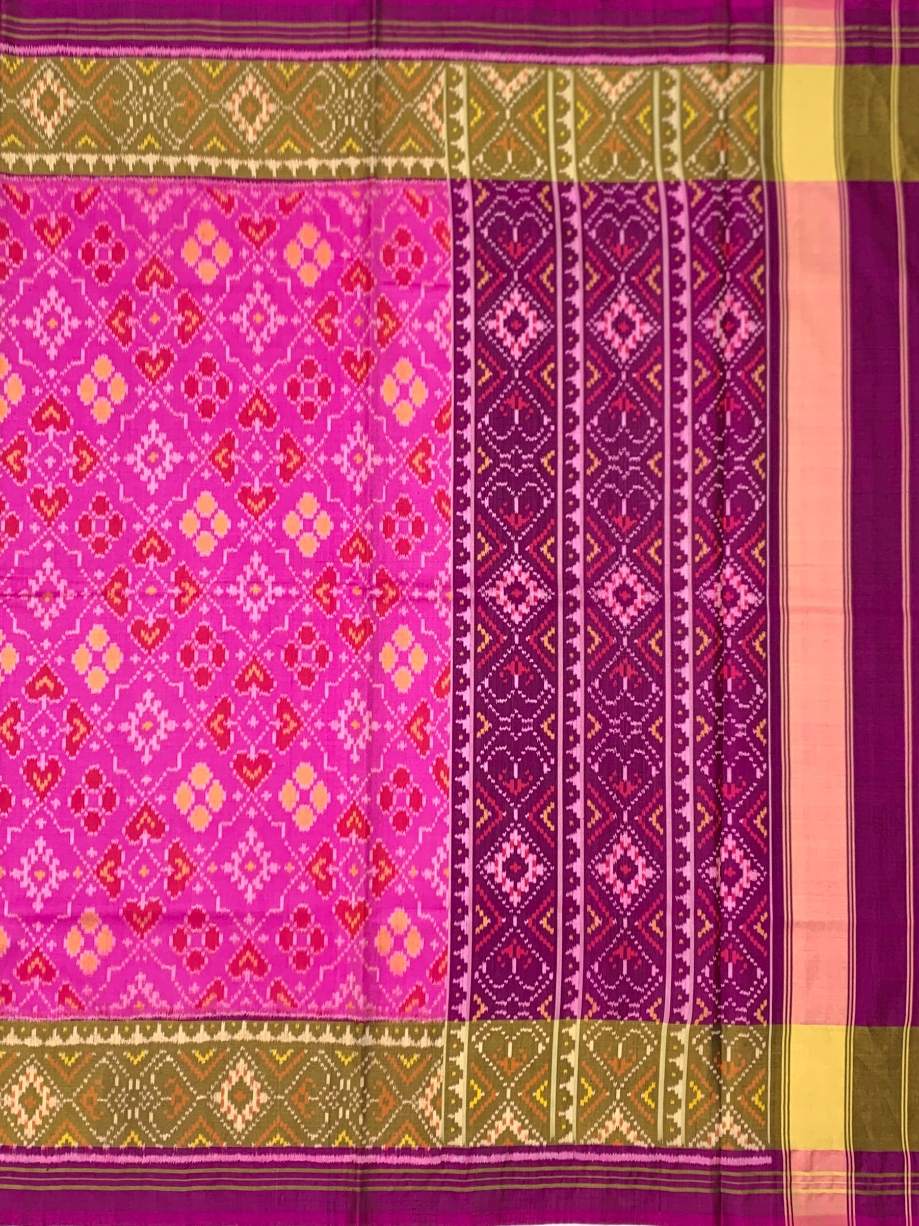 Fuchsia Pink & Deep Purple: Geometric Lattice Rajkot Patola Silk Saree