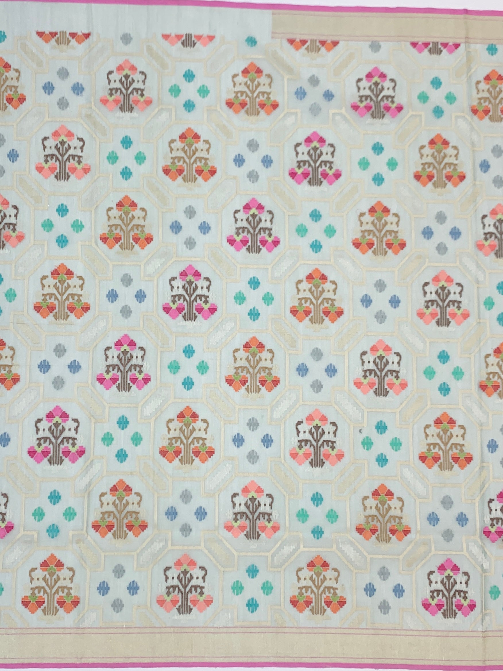 Silver-Grey Cotton Jamdani Saree with Architectural Geometric Grid and Mughal Florals