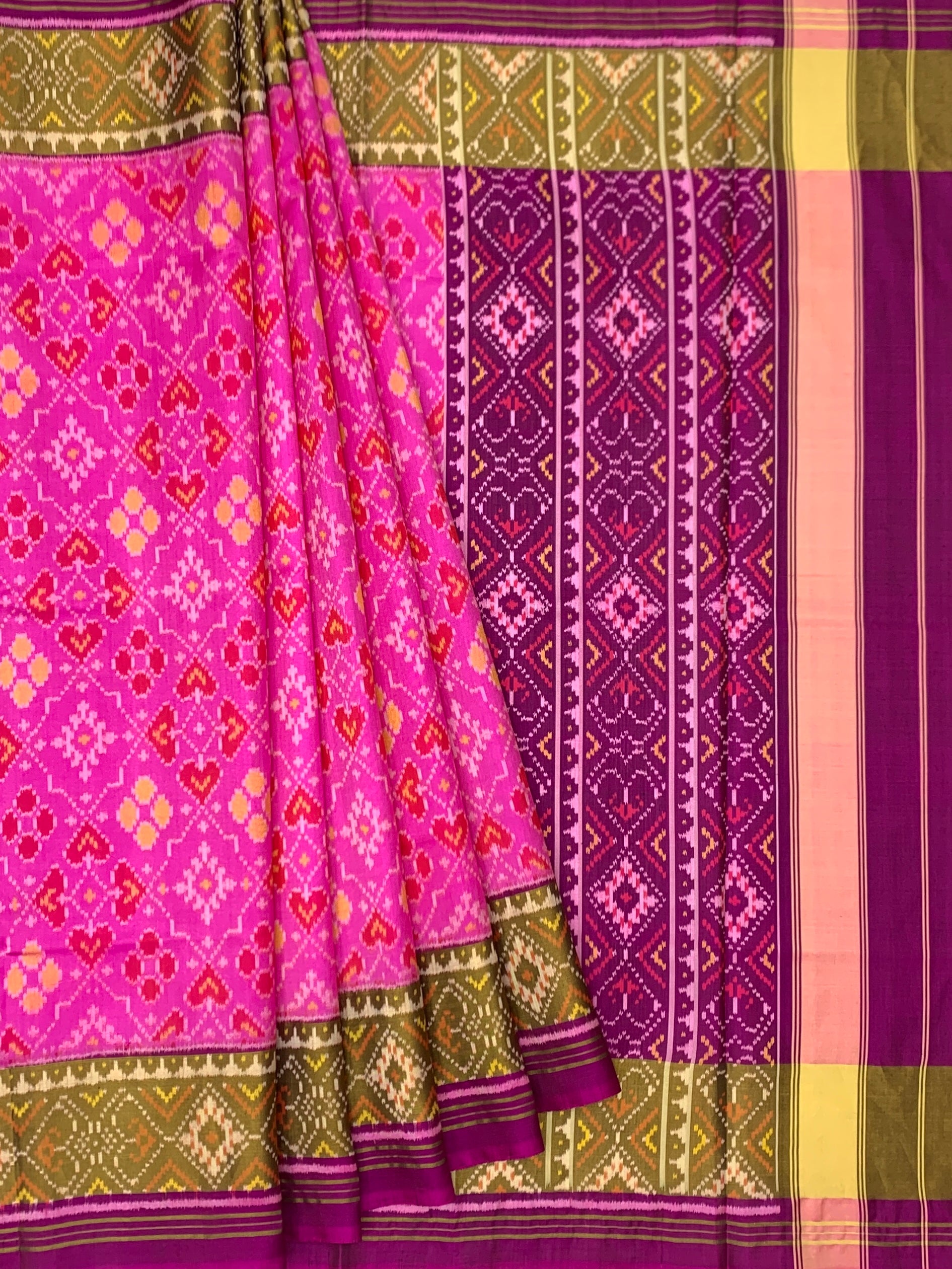 Fuchsia Pink & Deep Purple: Geometric Lattice Rajkot Patola Silk Saree