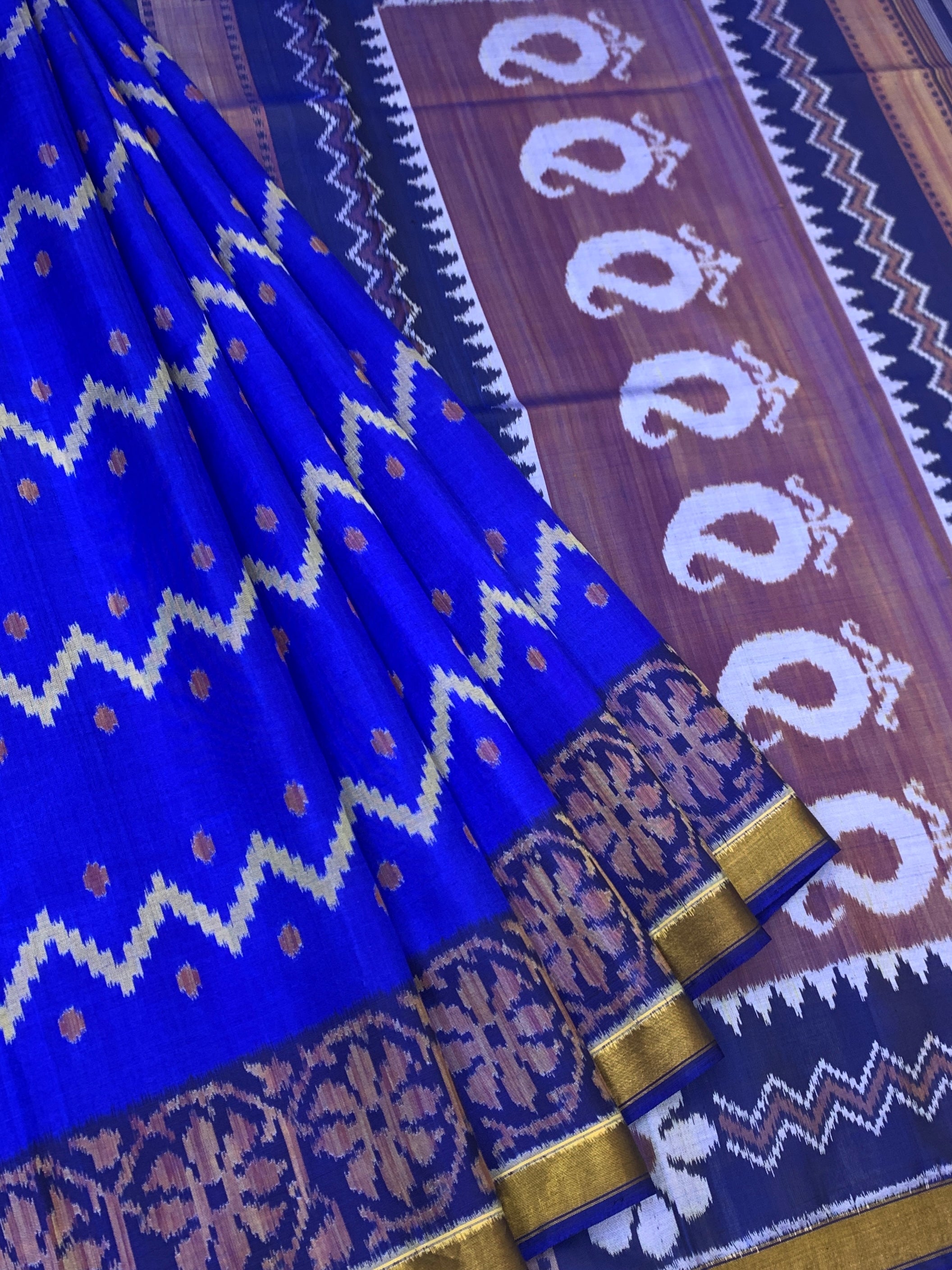 Majestic Royal Blue Rajkot Patola Silk Saree with Paisley Pallu