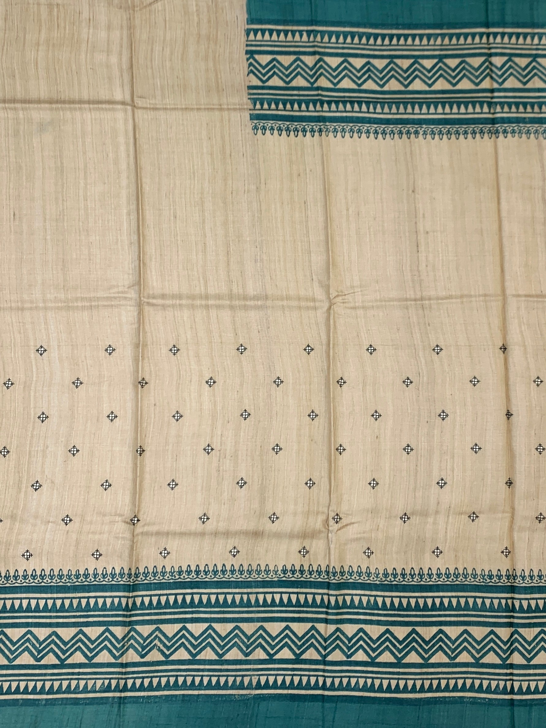 Earthy Ivory & Sea Green: Geometric Aztec Printed Tussore Saree