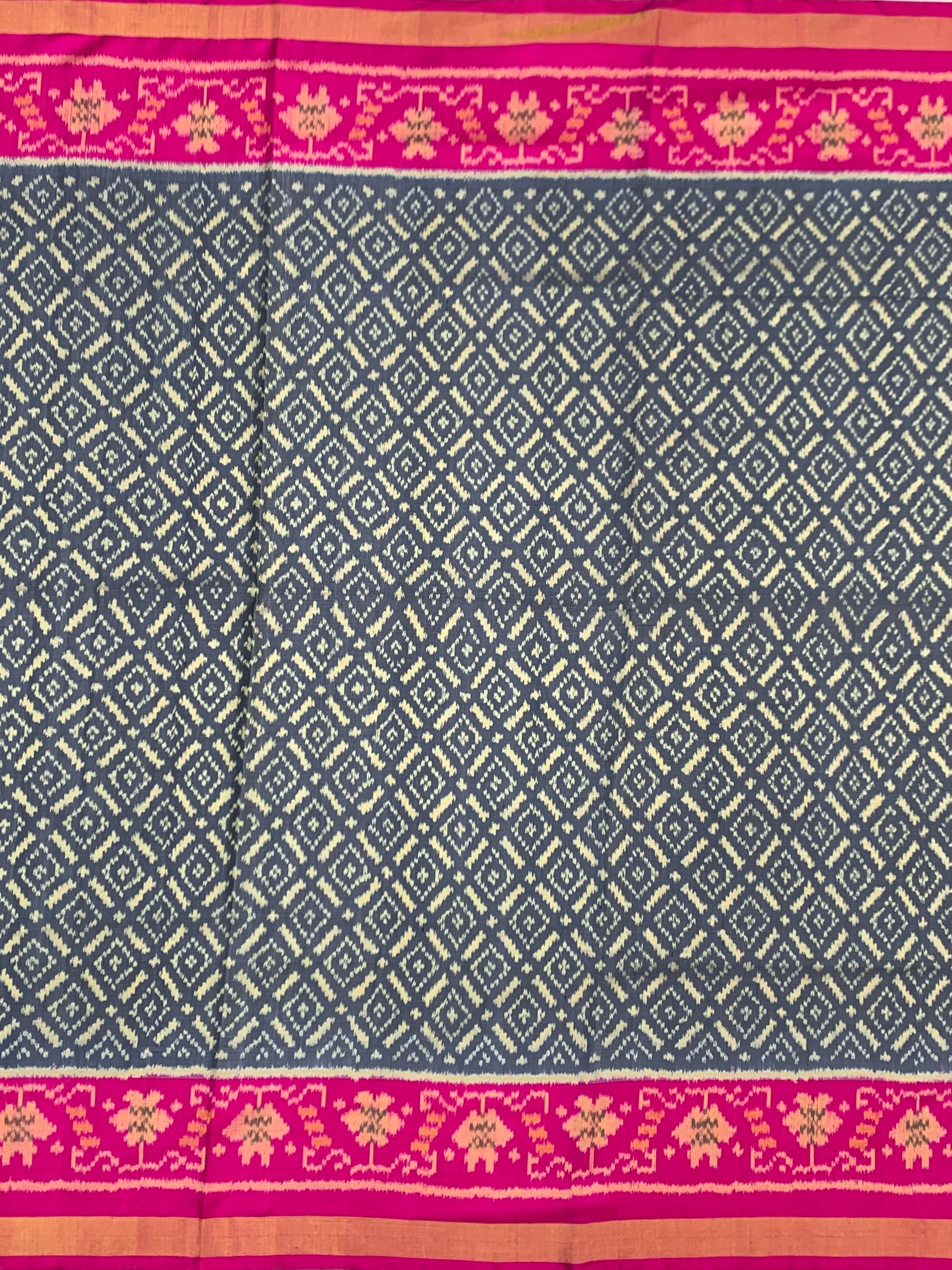 Regal Harmony: Charcoal & Magenta Elephant Motif Rajkot Patola Silk Saree