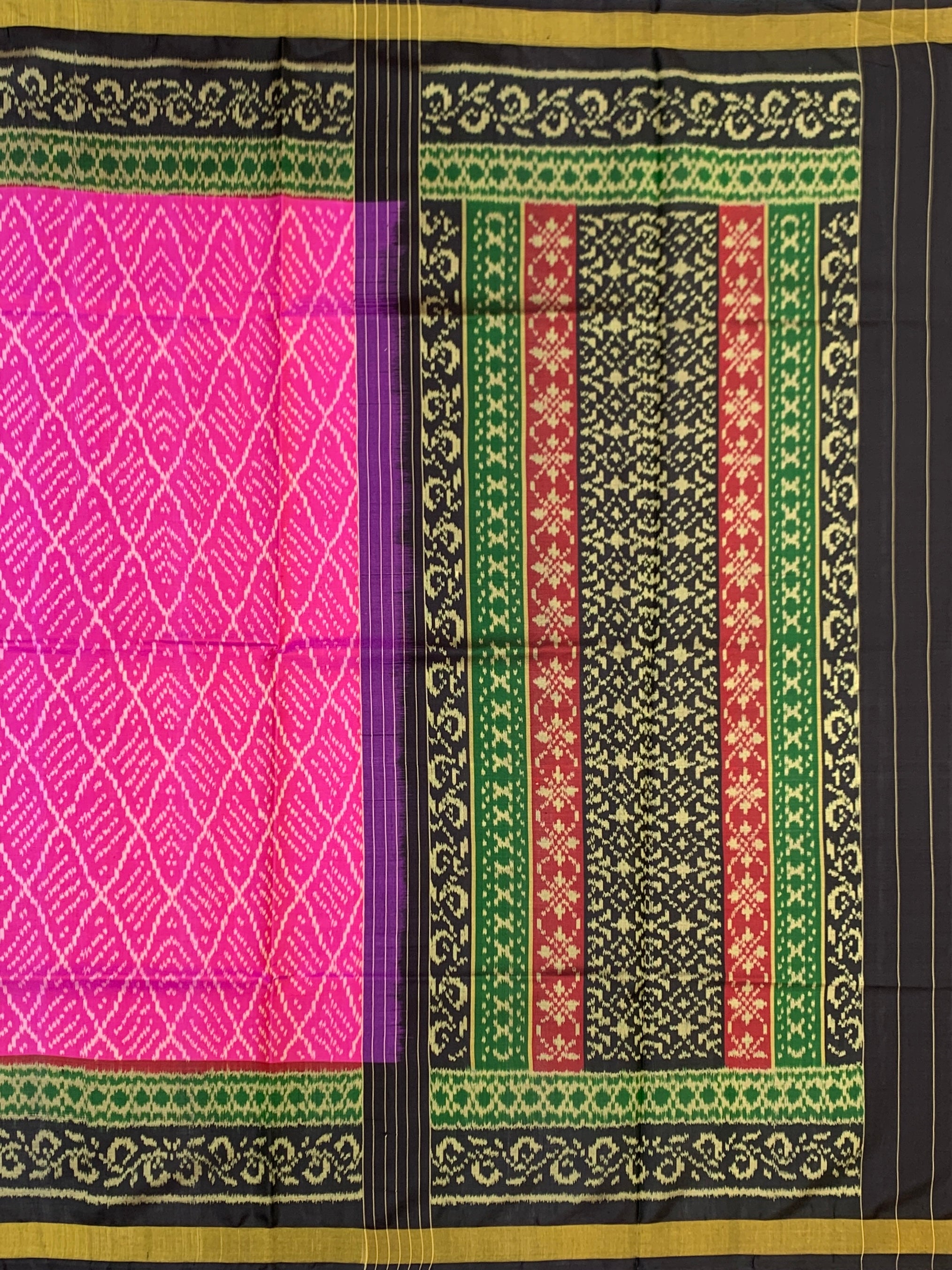 Fuchsia & Obsidian: Heirloom Geometric Rajkot Patola Silk Saree