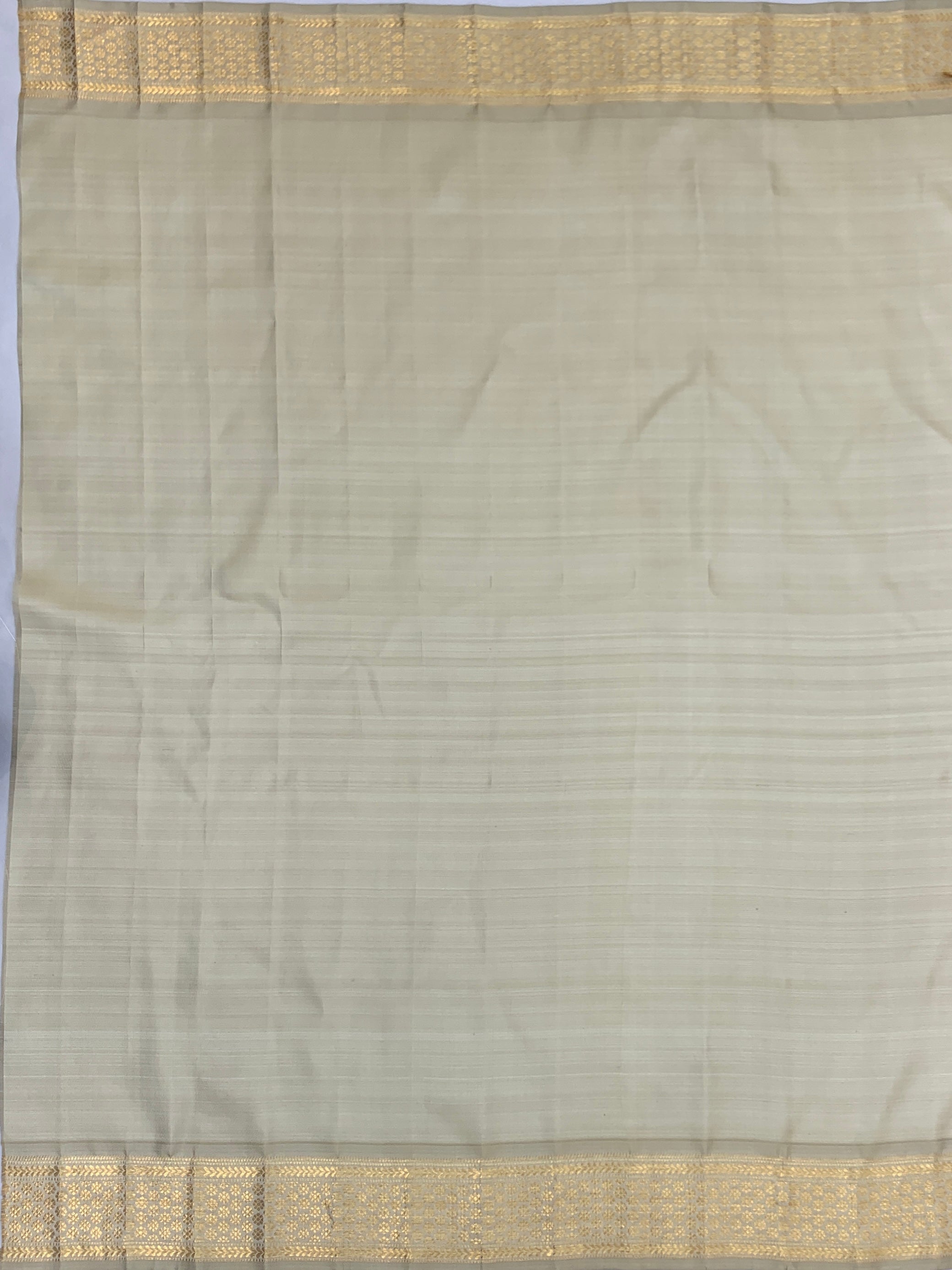 Elegant Pink & Gold Handloom Gadwal Twill Pattu Saree