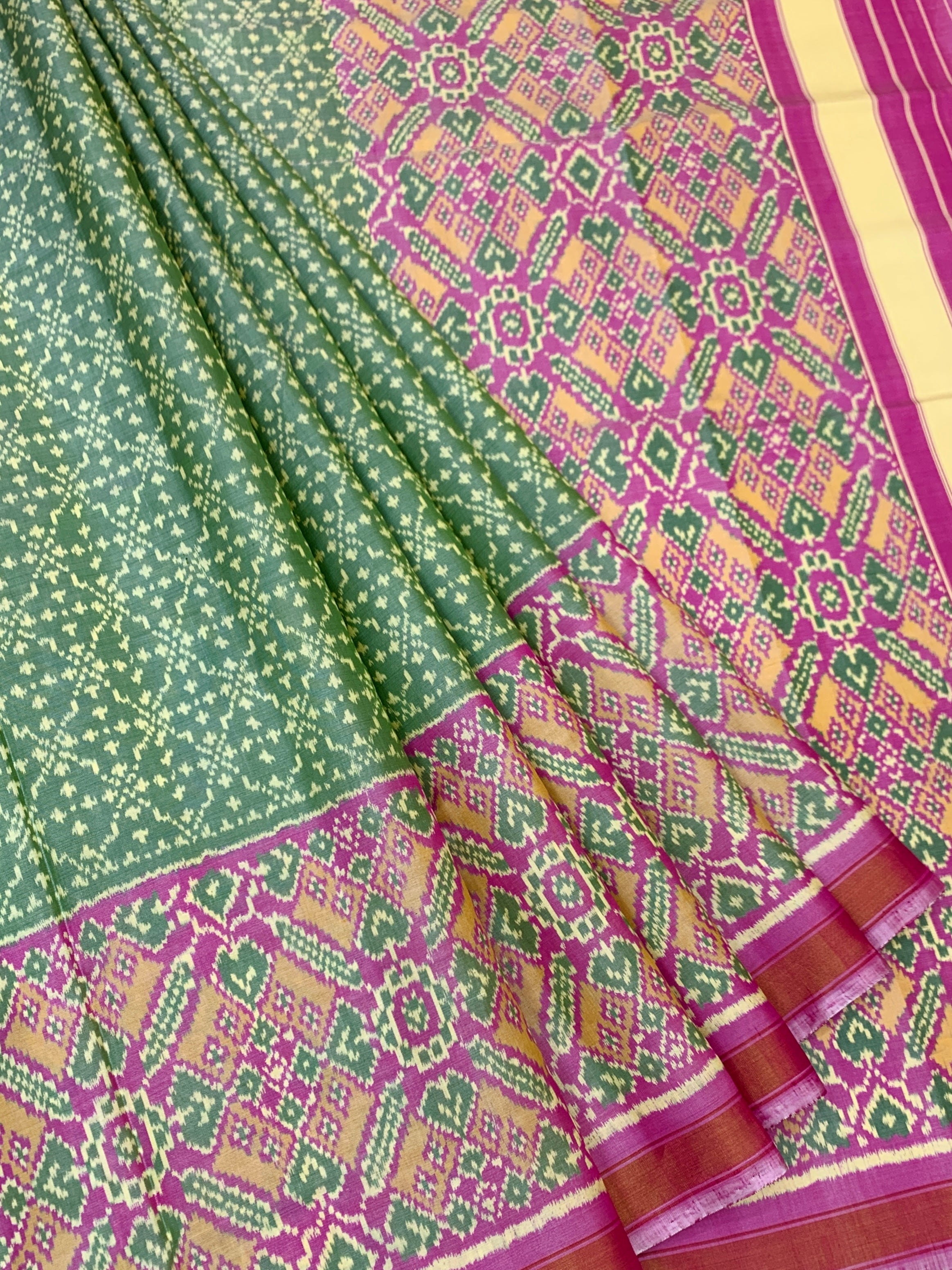 Olive Green & Orchid Pink Rajkot Patola Silk Saree