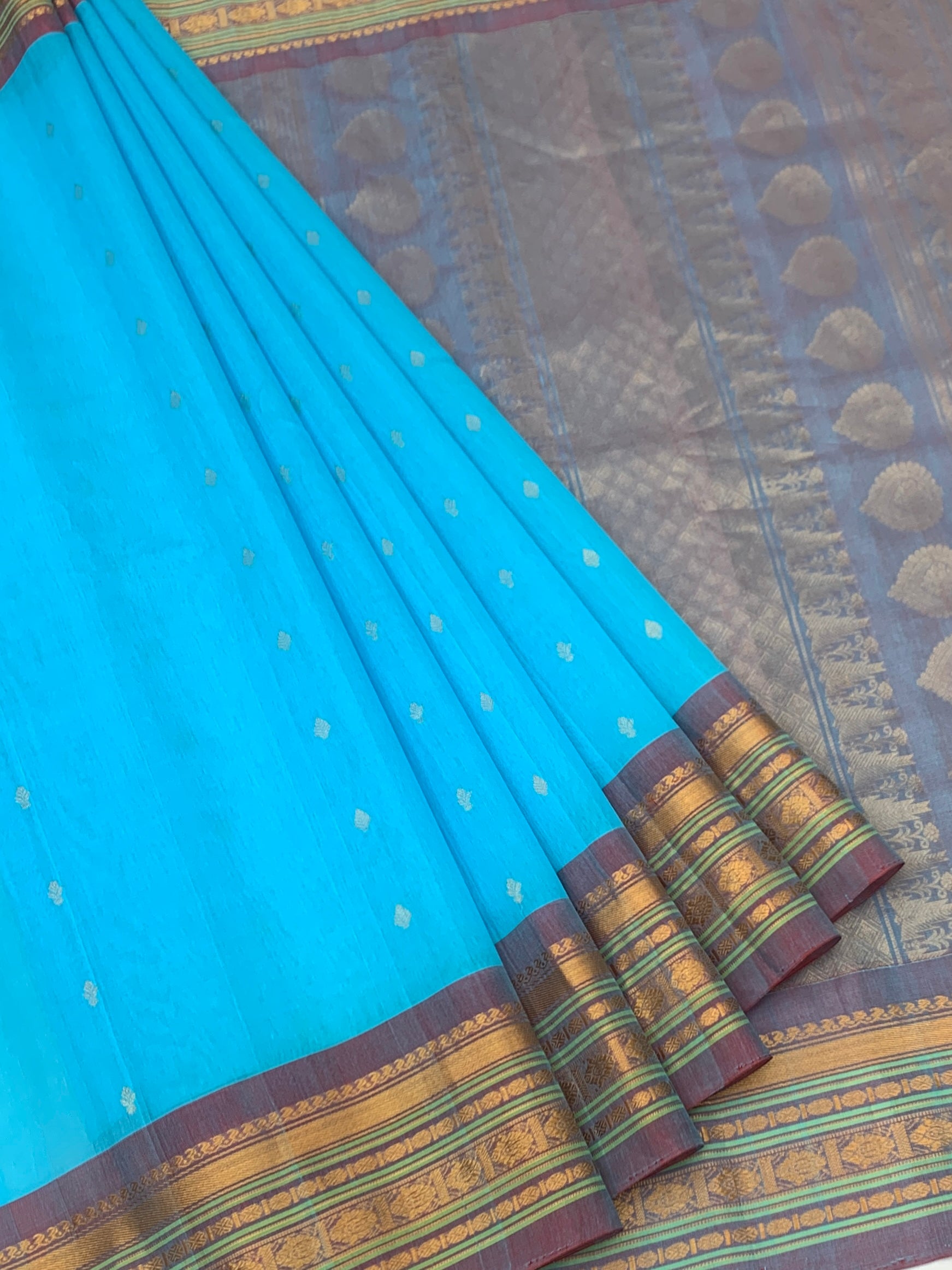Sky Blue Handloom Gadwal Cotton Saree
