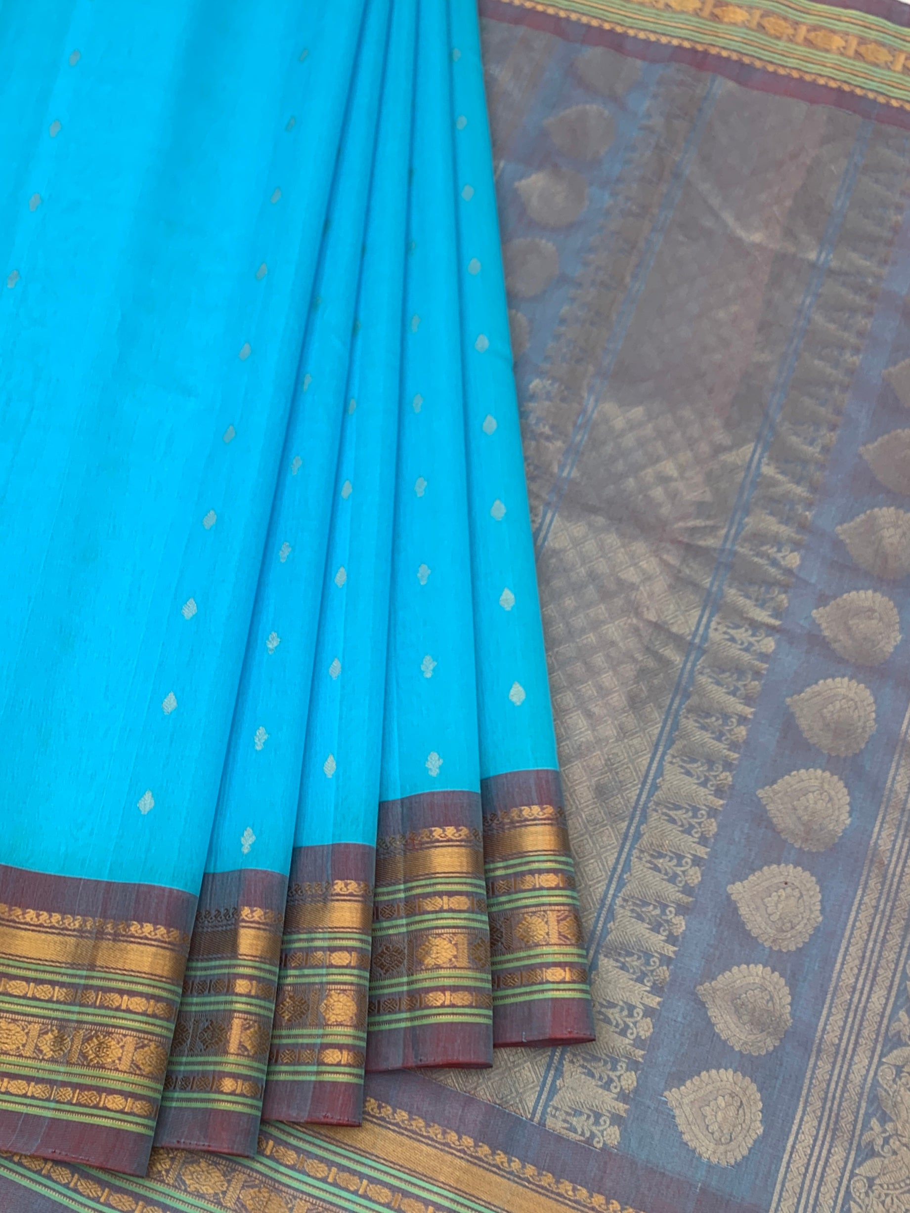 Sky Blue Handloom Gadwal Cotton Saree