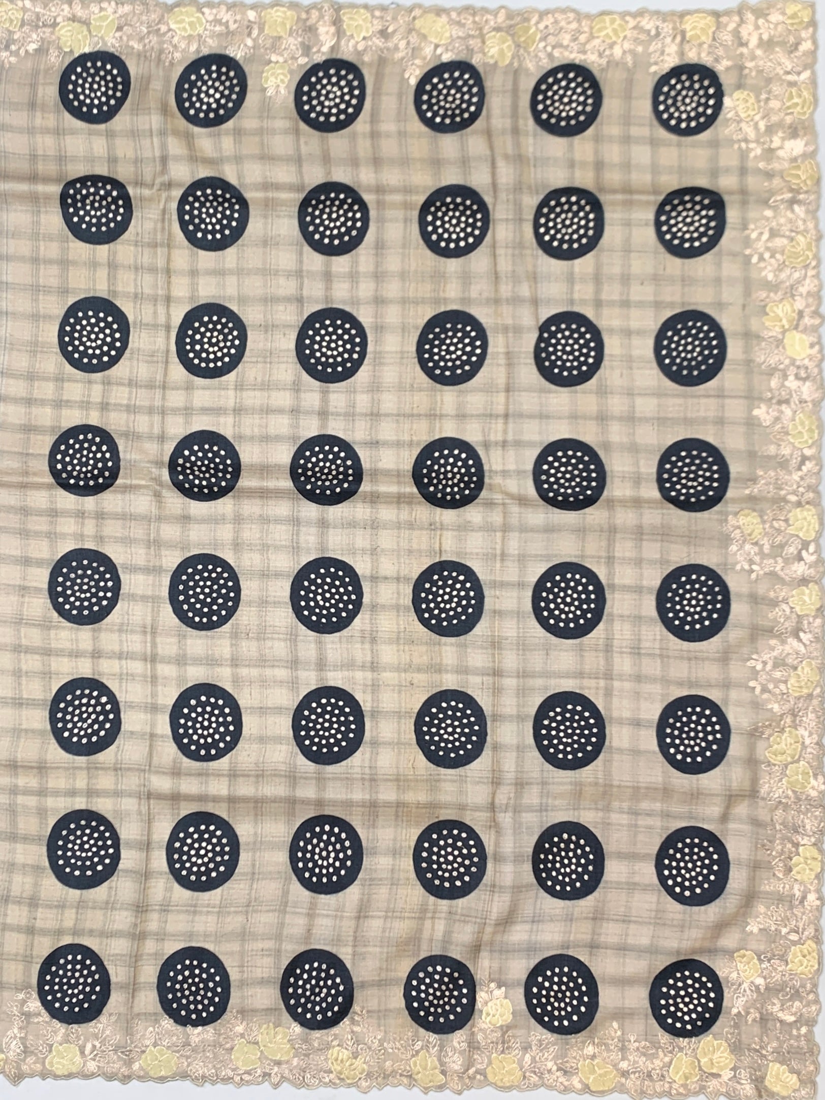 Midnight Medallion: Scalloped Floral Tussar Silk Saree