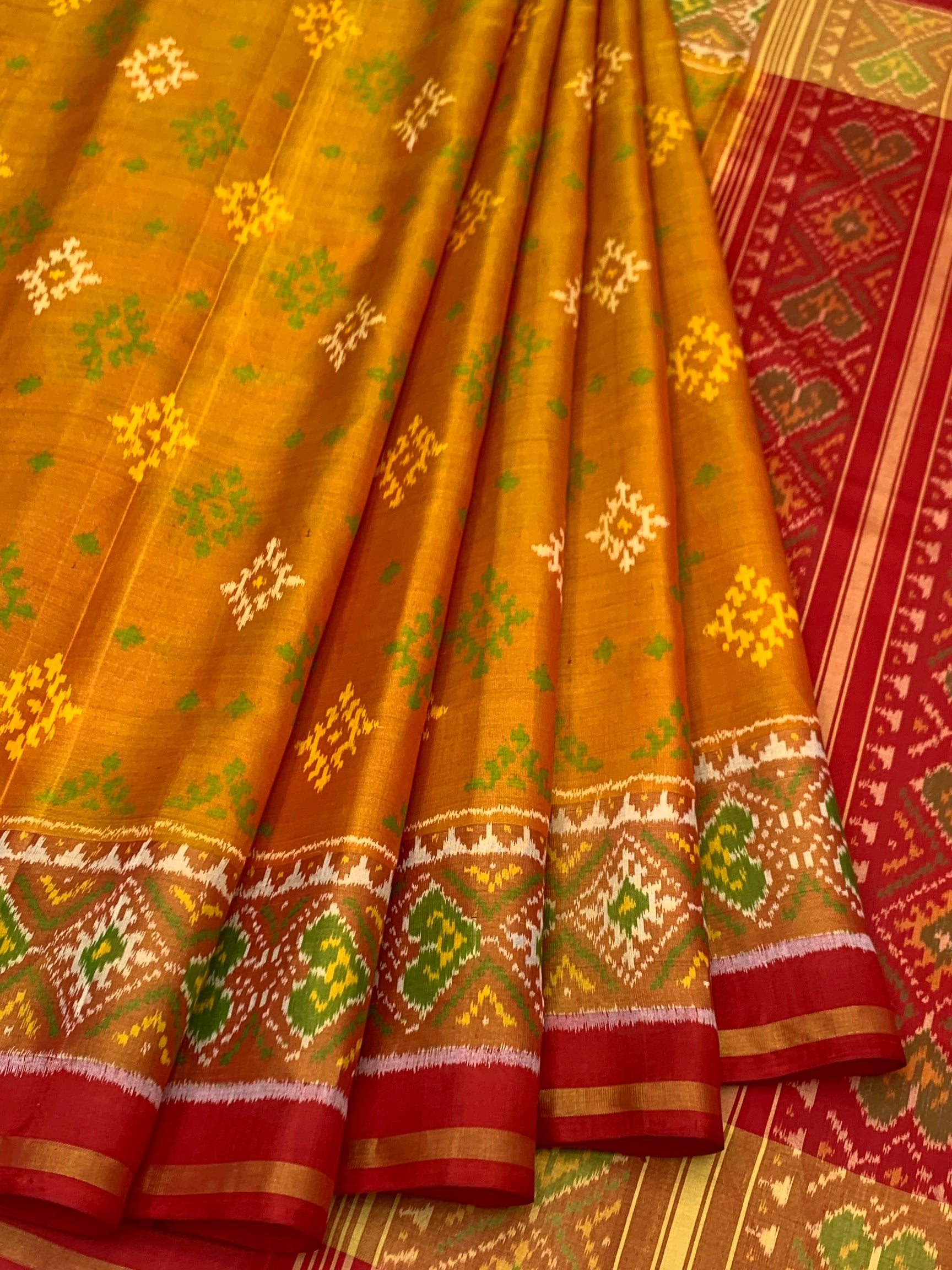 Golden Amber & Crimson Red: Geometric Buti Rajkot Patola Silk Saree