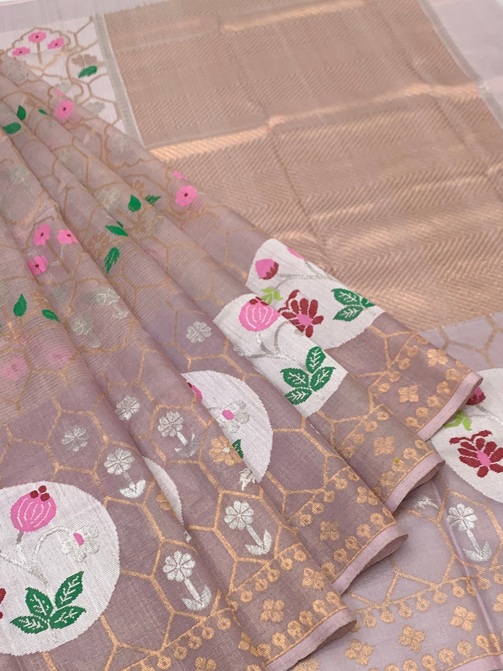 Floral Lattice Tissue Zari Kota Saree with Medallion Border