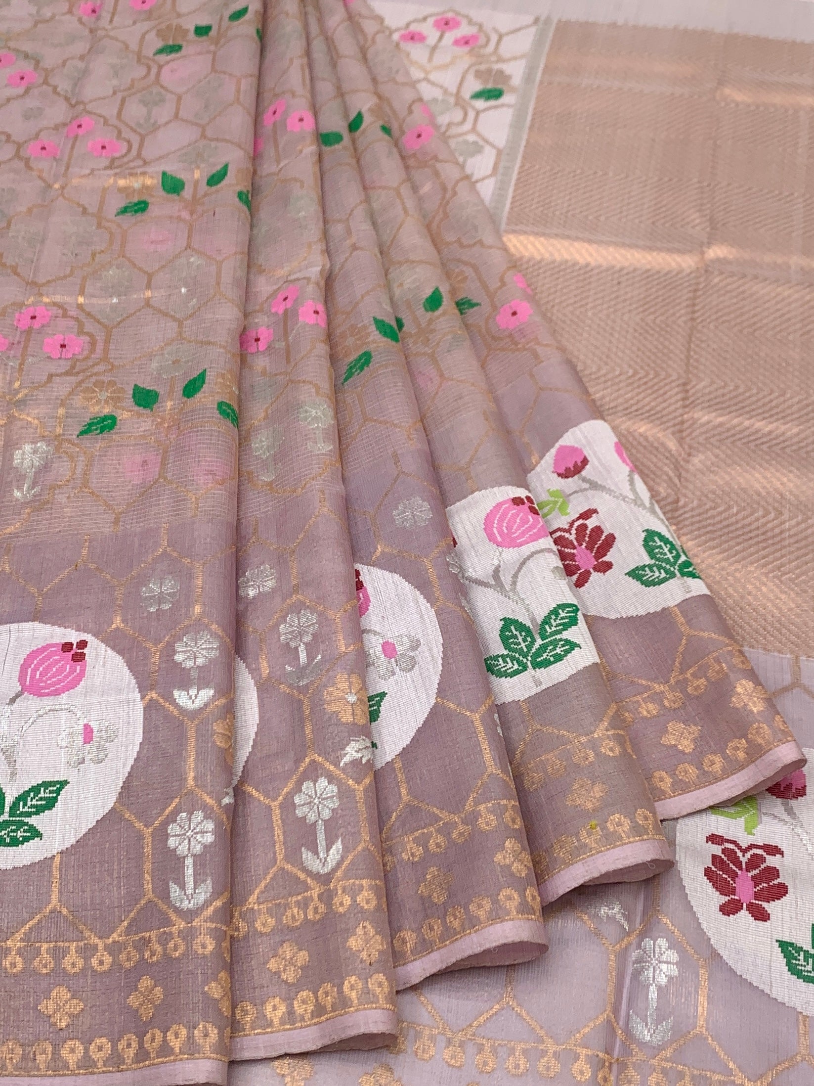 Floral Lattice Tissue Zari Kota Saree with Medallion Border
