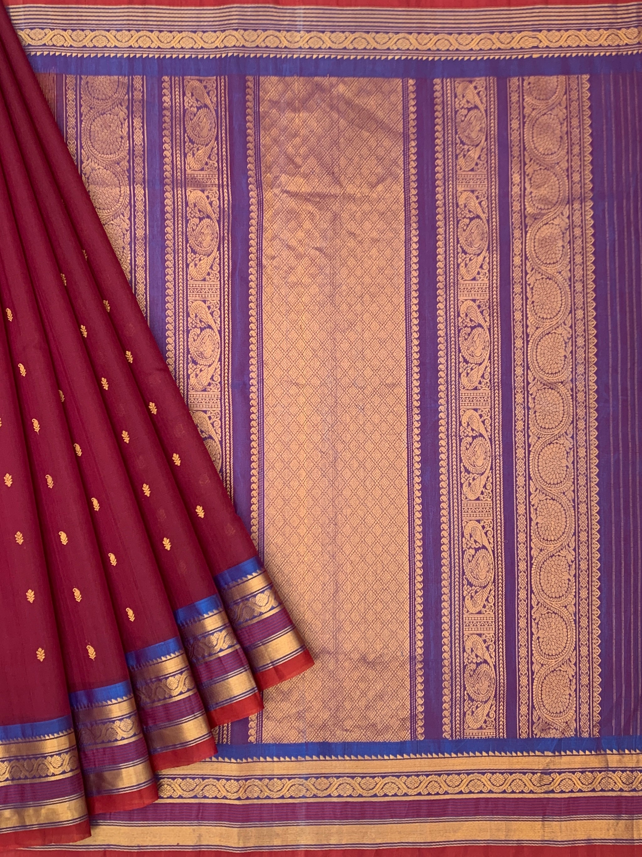 Handloom Gadwal Cotton Saree In Maroon Colour