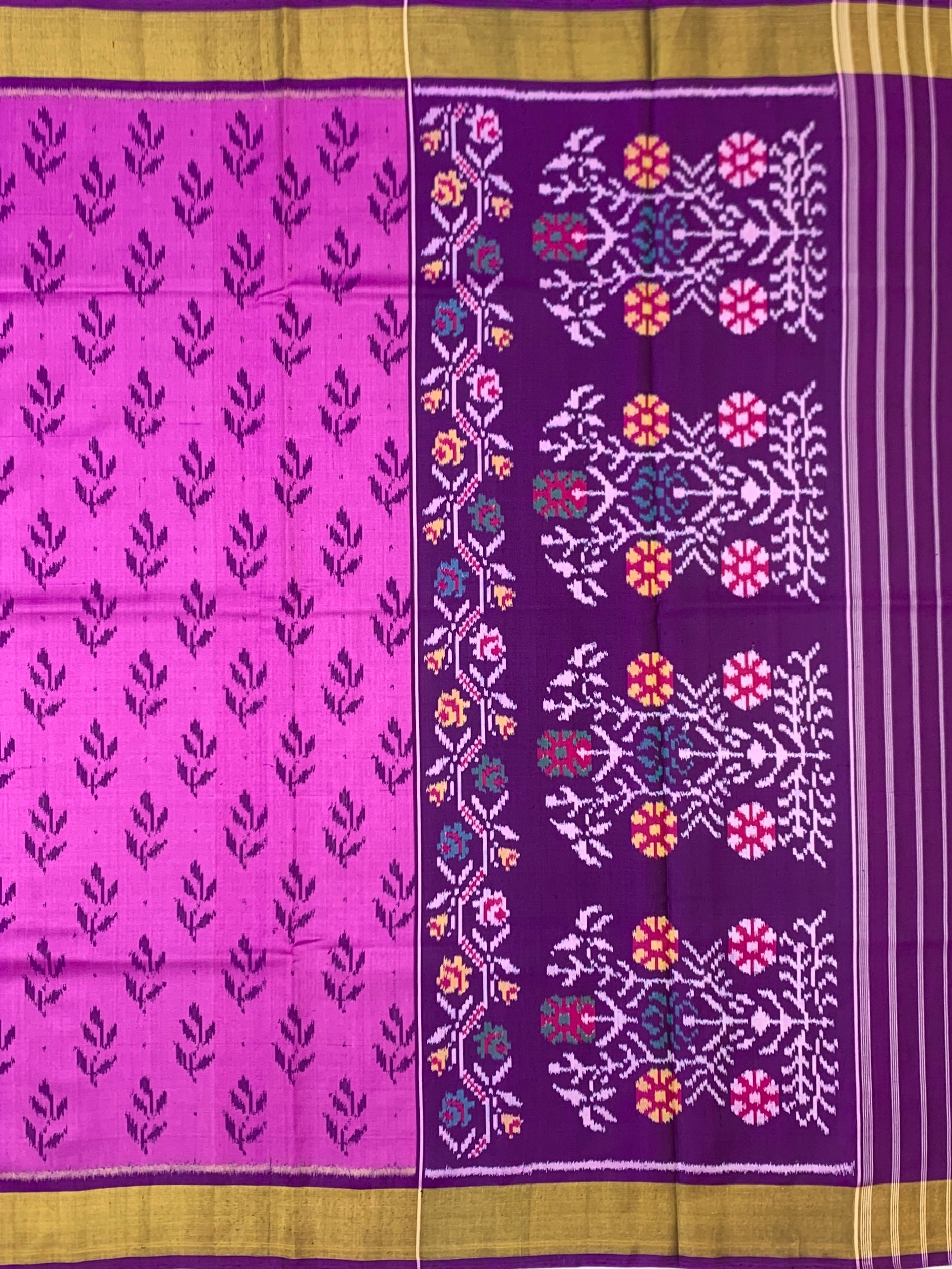 Fuchsia & Aubergine: Floral Ikat Rajkot Patola Silk Saree