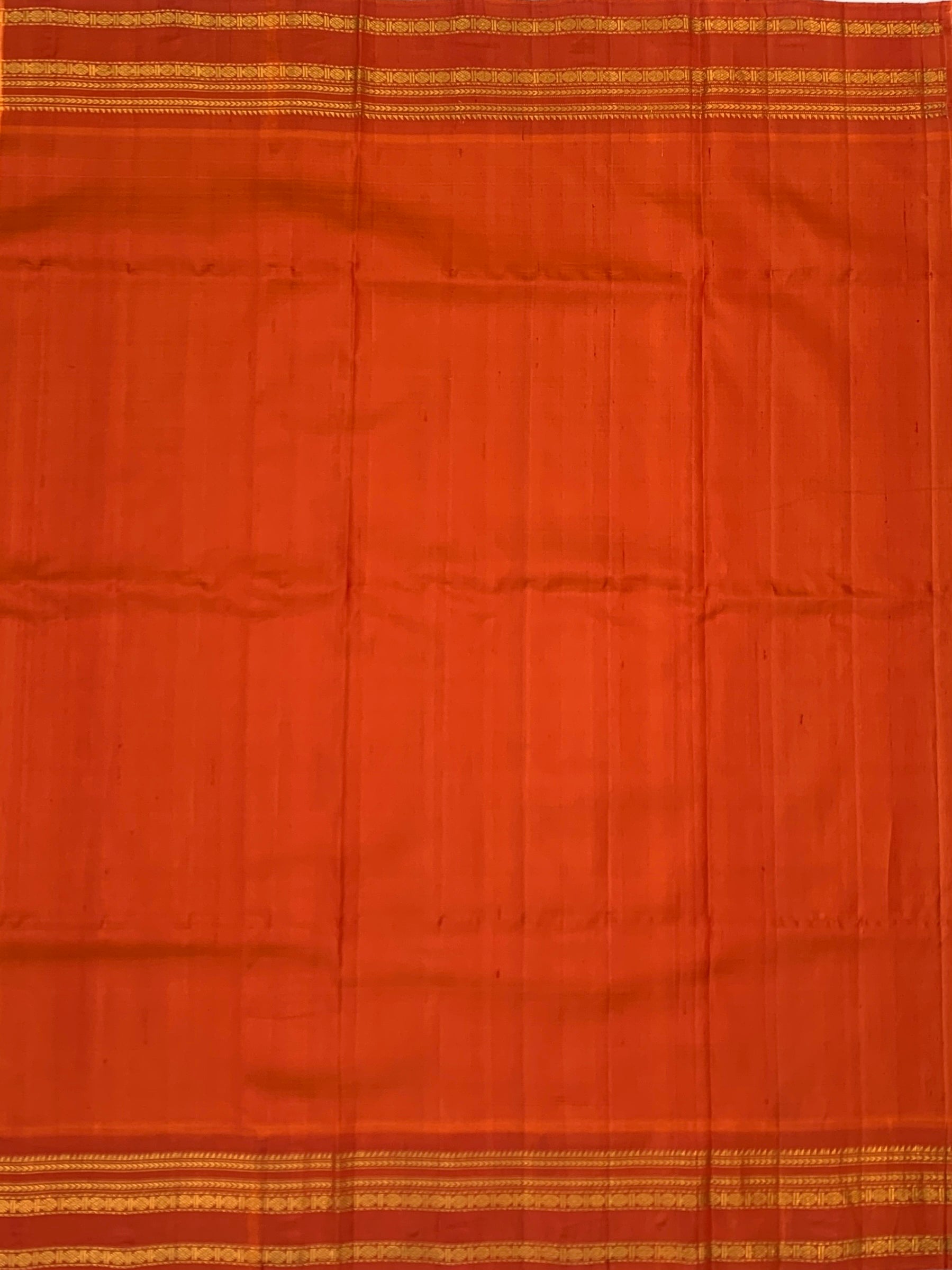 Bottle Green Gadwal Pattu Saree