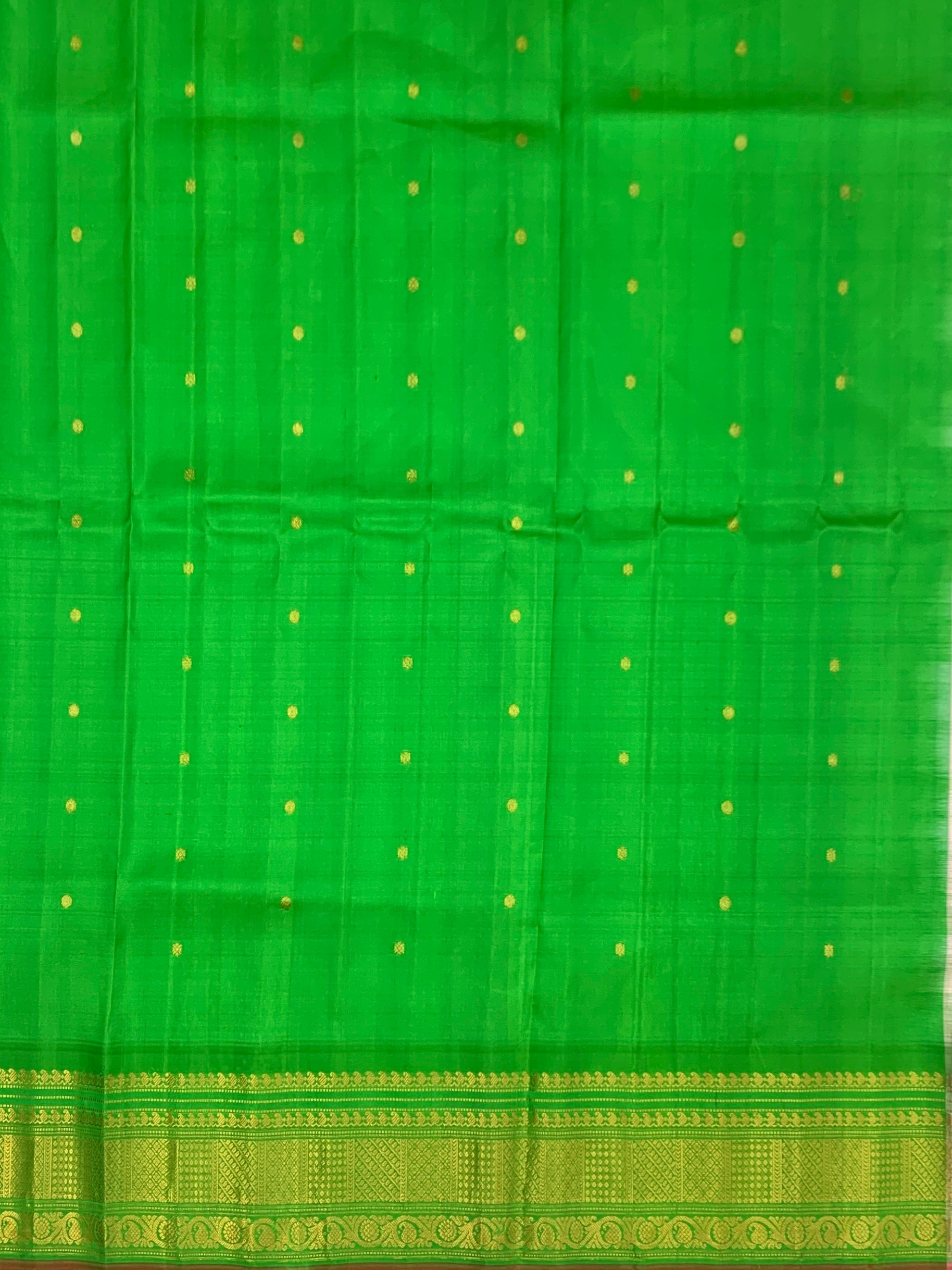 Gadwal Pattu Saree Light Oninon-Pink In Colour