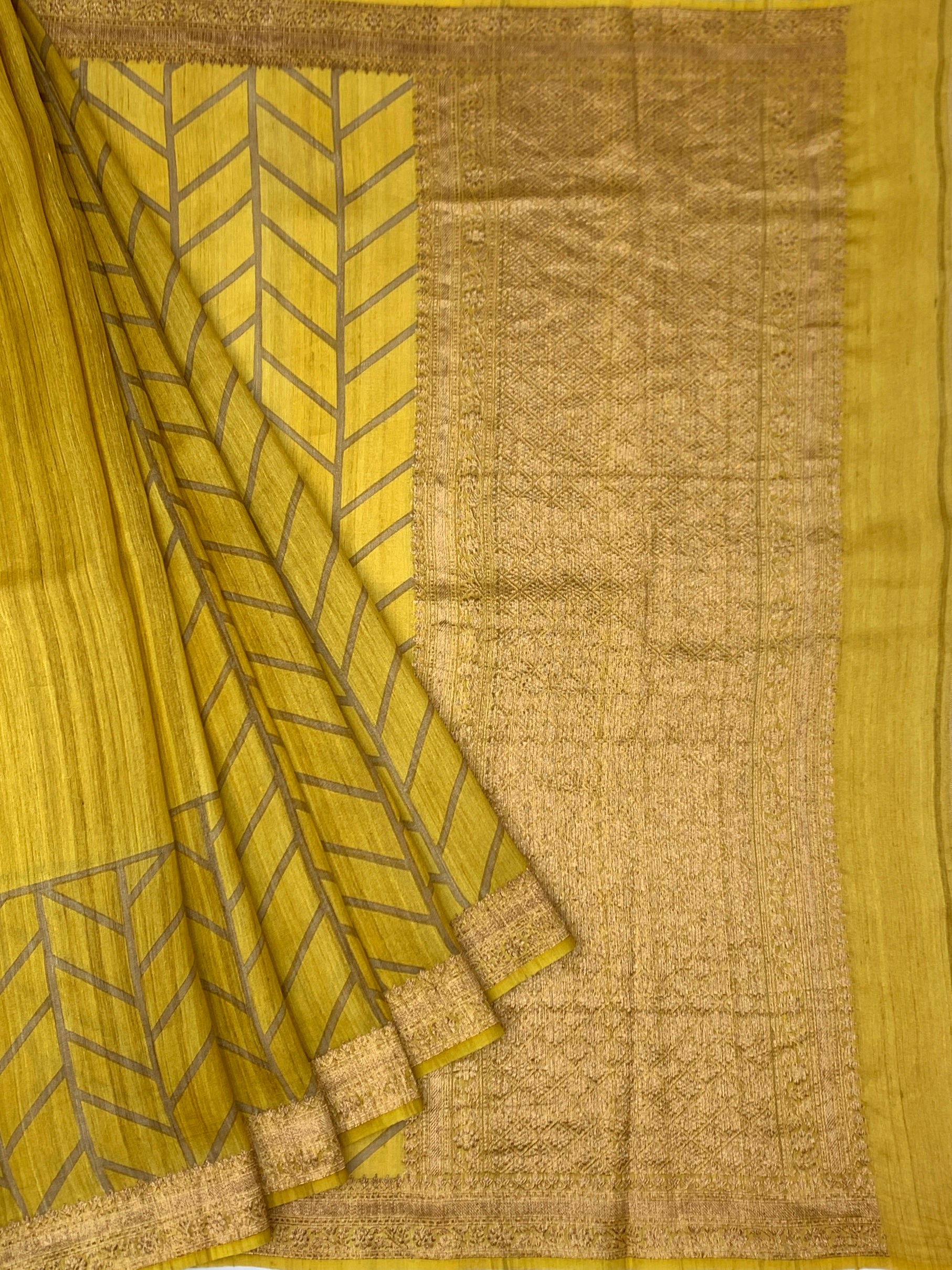 Radiant Mustard Yellow Herringbone Tussore Saree with Zari Pallu