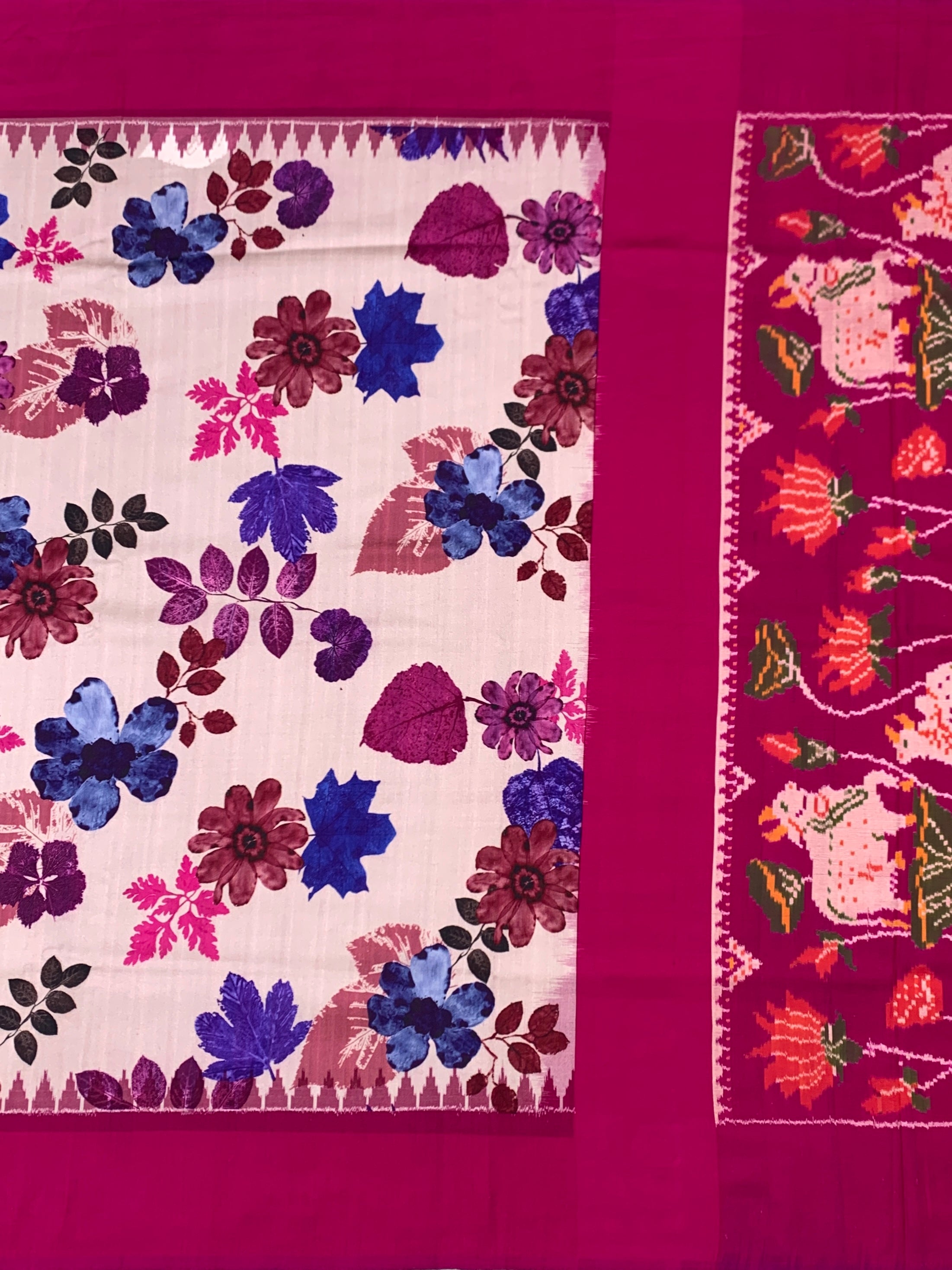 Light Magenta Floral Print Saree with Traditional Patola Style Pallu & Matching Blouse Piece