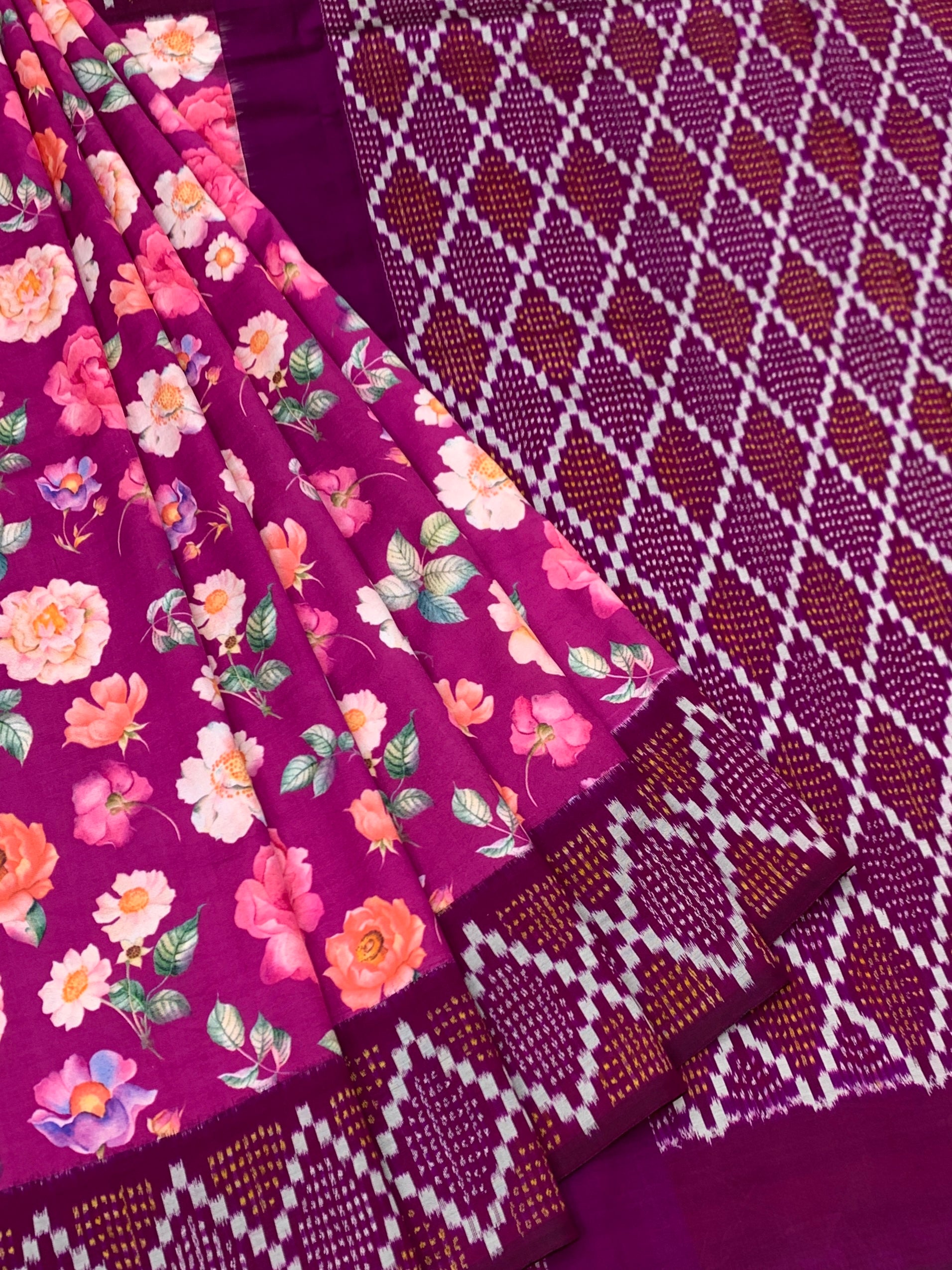 Elegant Magenta Floral & Patola Print Saree with Unstitched Blouse Piece