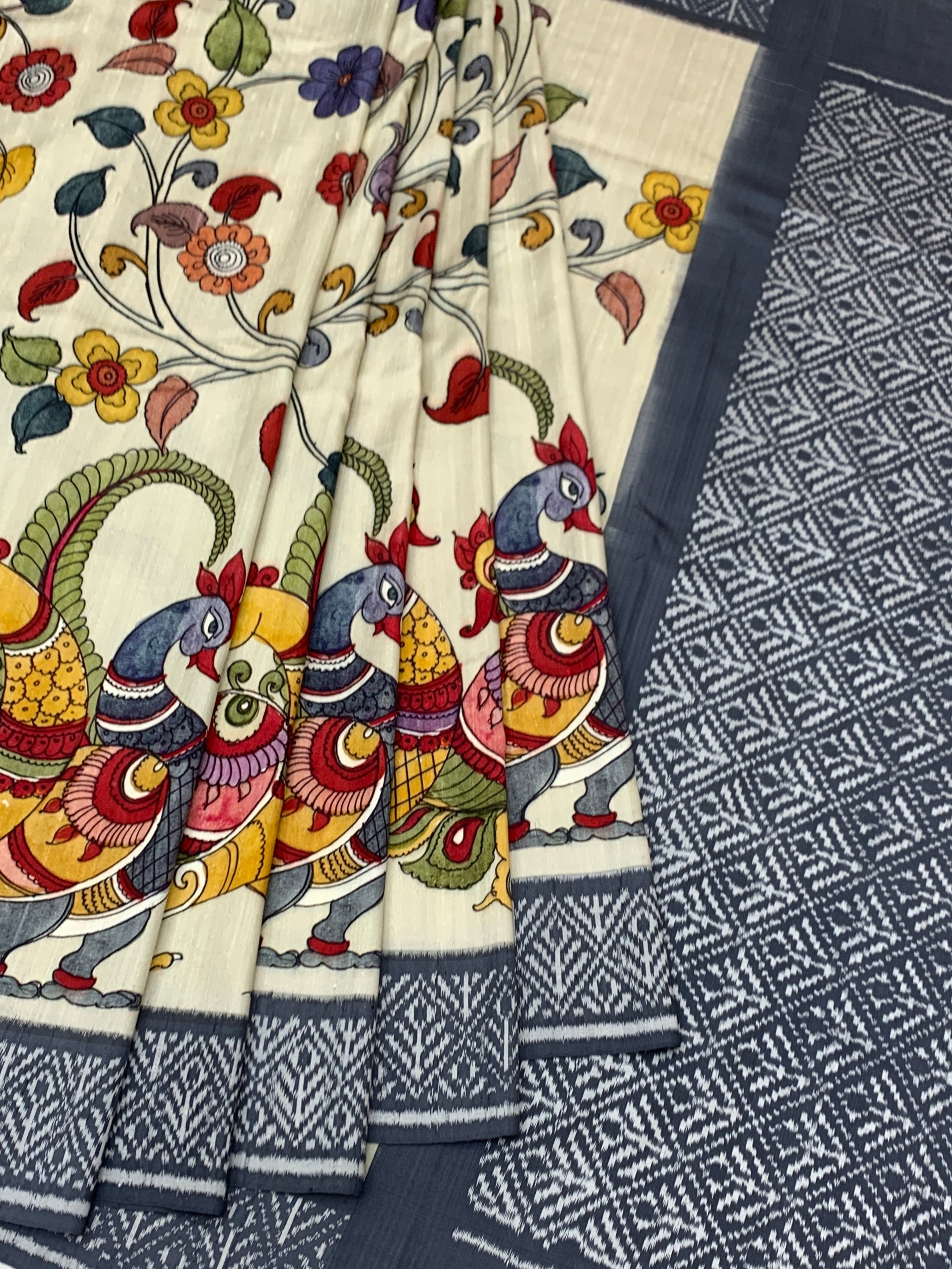 Off-White & Slate Grey Kalamkari & Patola Pattern Saree